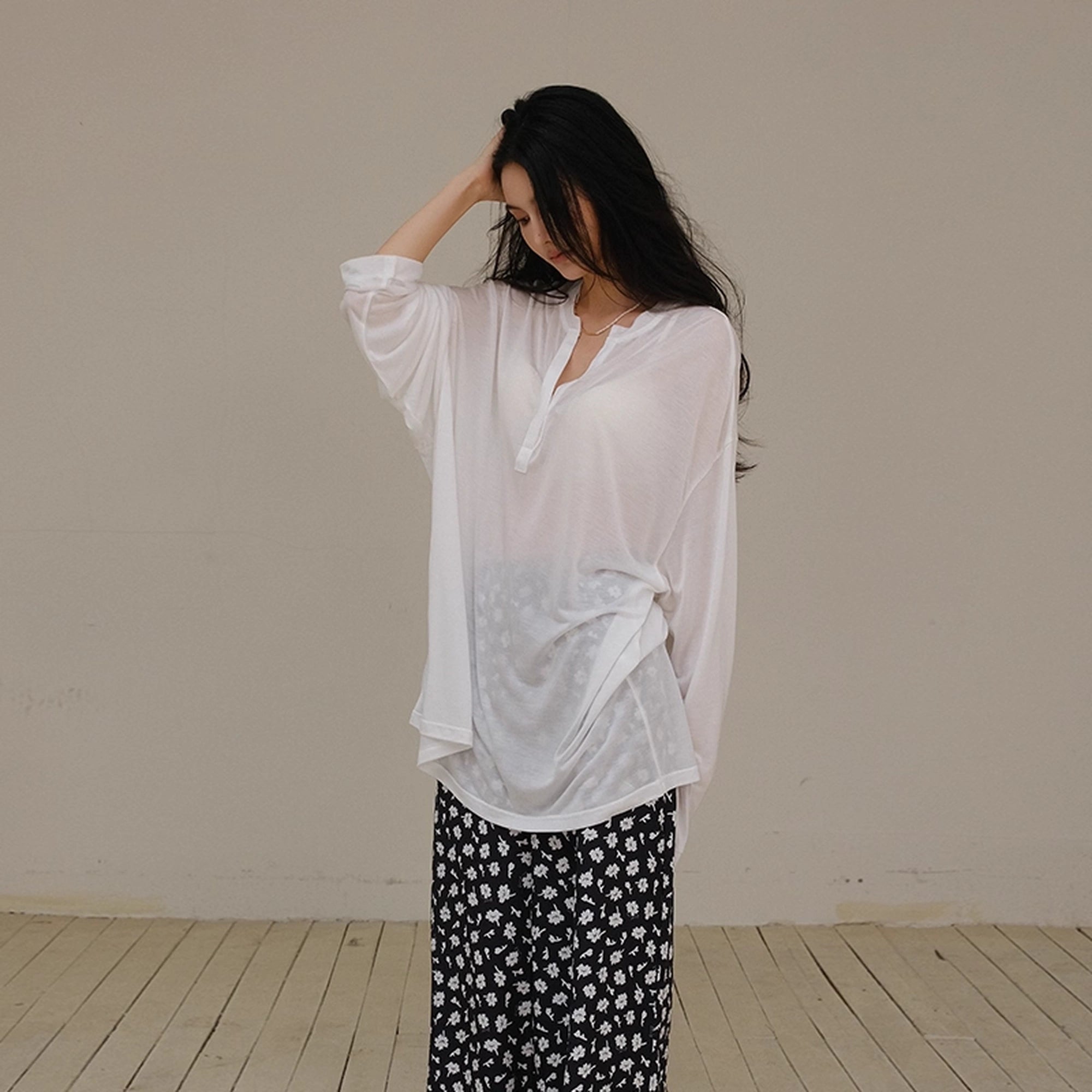 FU_FRESH_UP_Tencel_Relaxed_V-neck_T-shirt_MISSTT