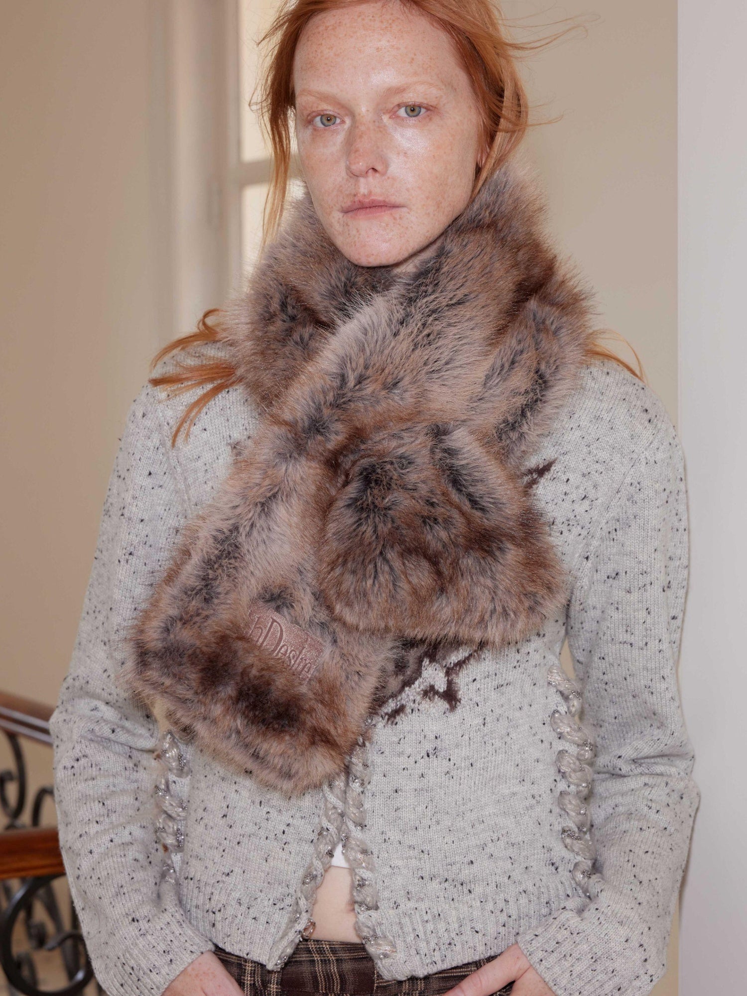 2th Desire Faux Fur Scarf Winter Warm Plush Two-Tone Tip Leather Label