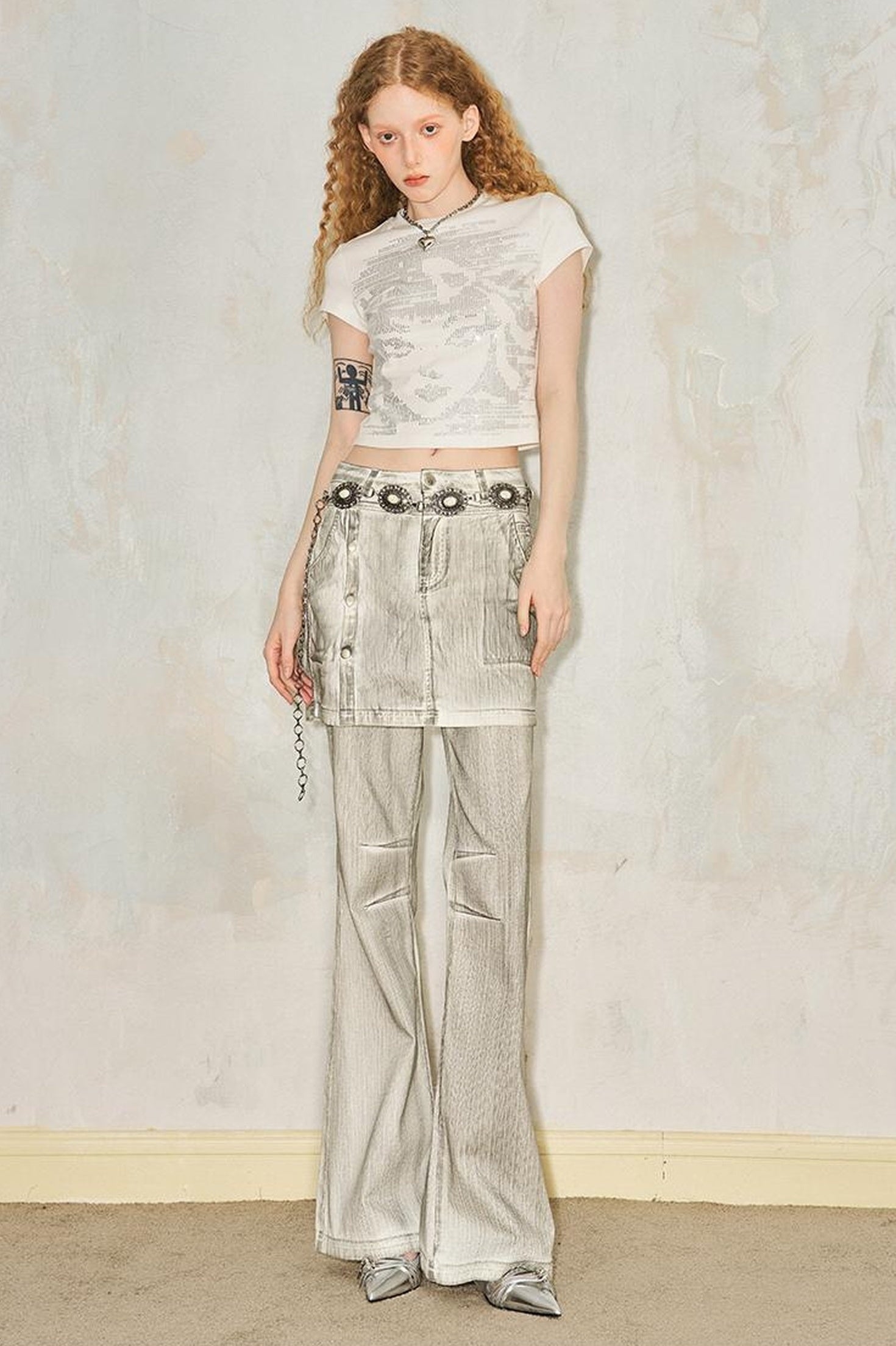 Faux Two Tone Flared Denim Culottes With Metallic Waist Chain