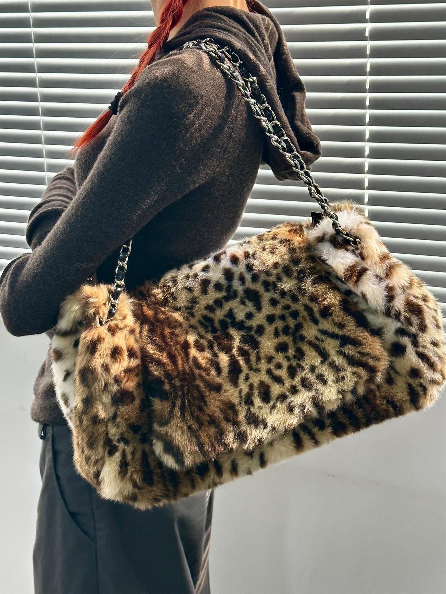 FayChui Vintage Leopard Plush Chain Box Women&