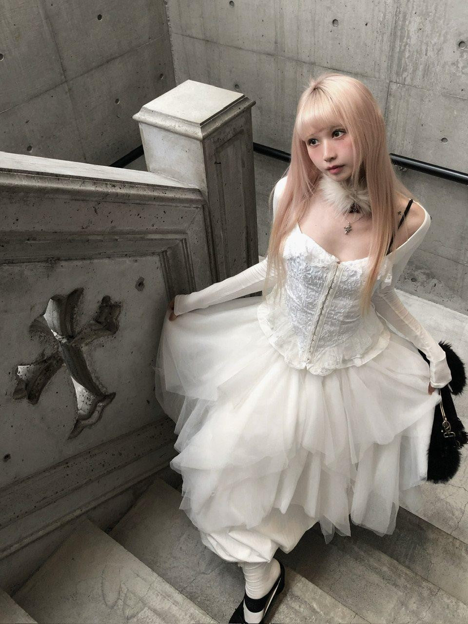 FinderMond FM Dark Industrial Mesh Flowerbud Oversized Fishbone Cross Women&