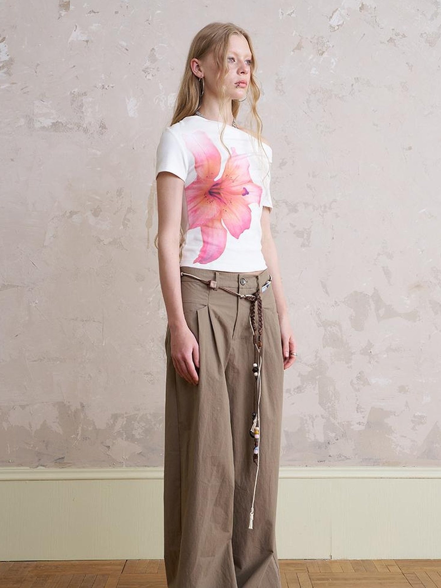 DIDDI MODA Floral Drape Neck Tee