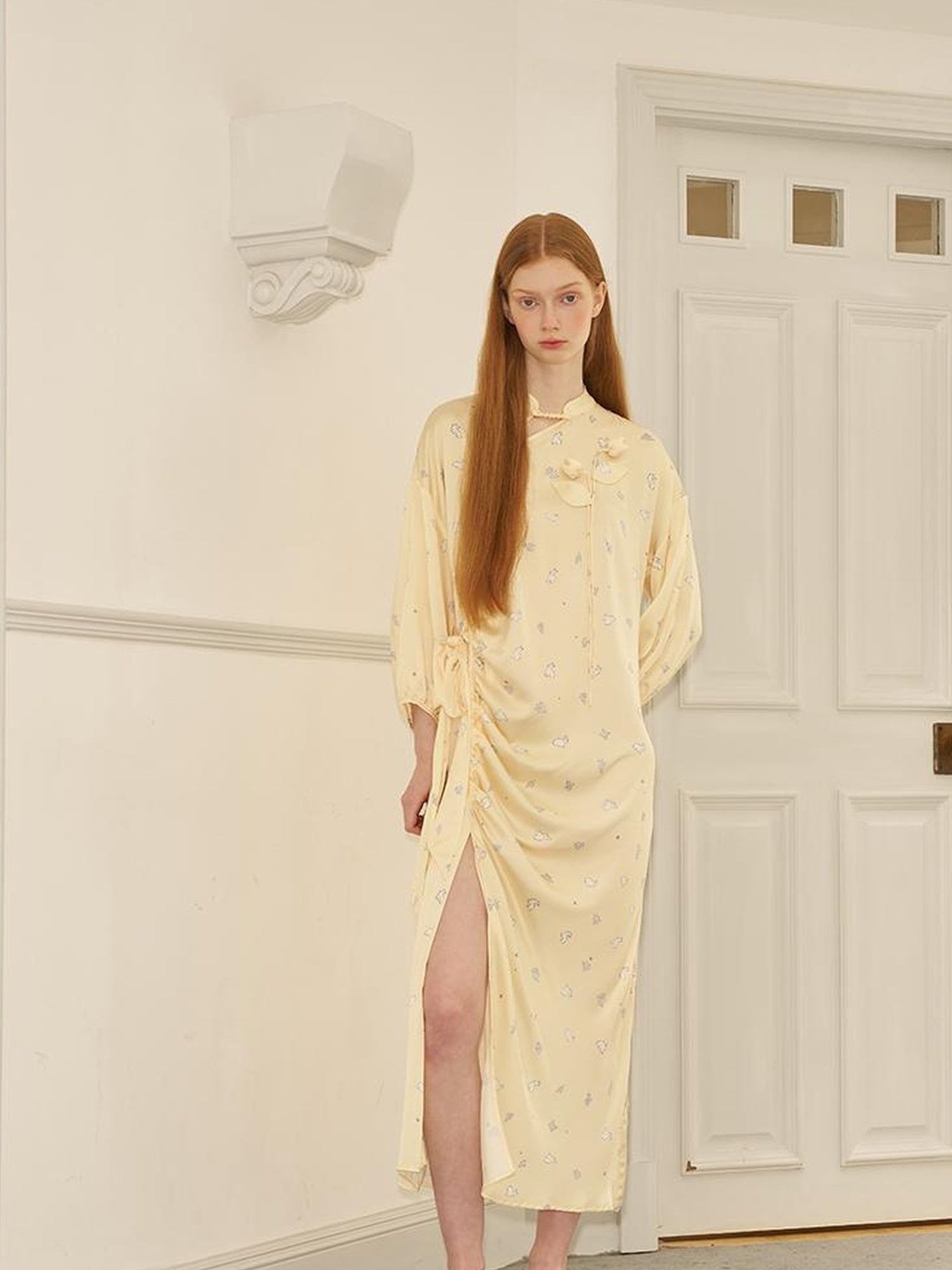 DIDDI MODA Floral Embroidered Asymmetric Qipao Dress With Side Slit