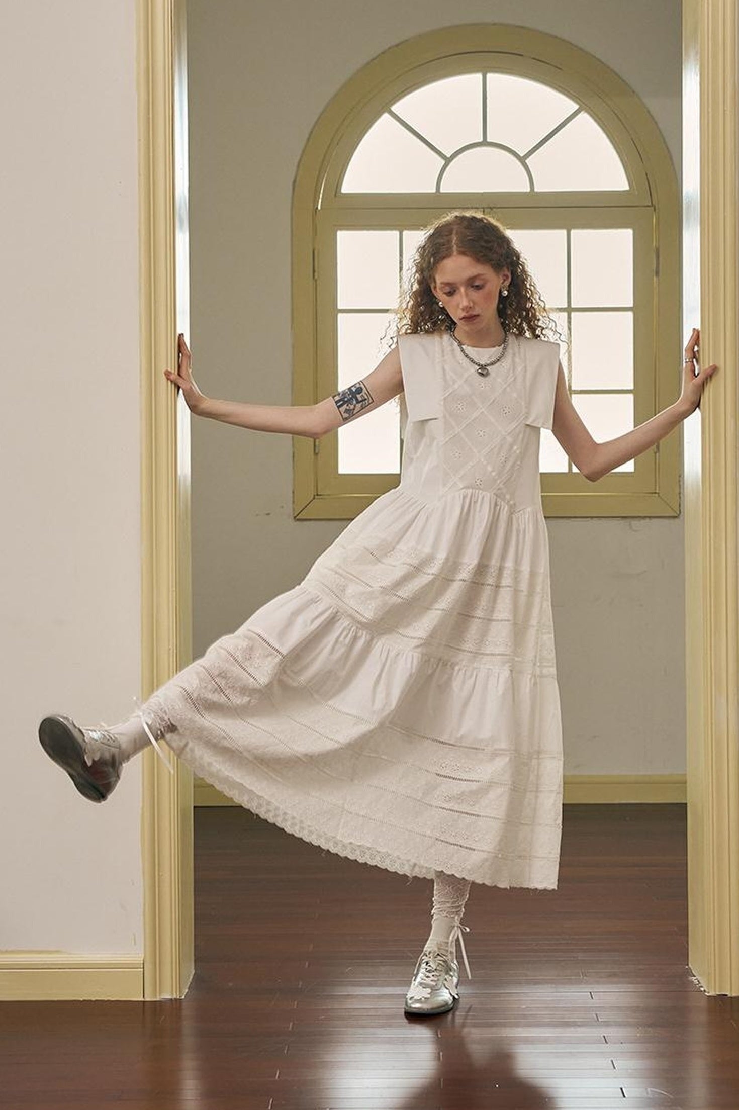 DIDDI MODA Floral Lace French Sleeve Dress