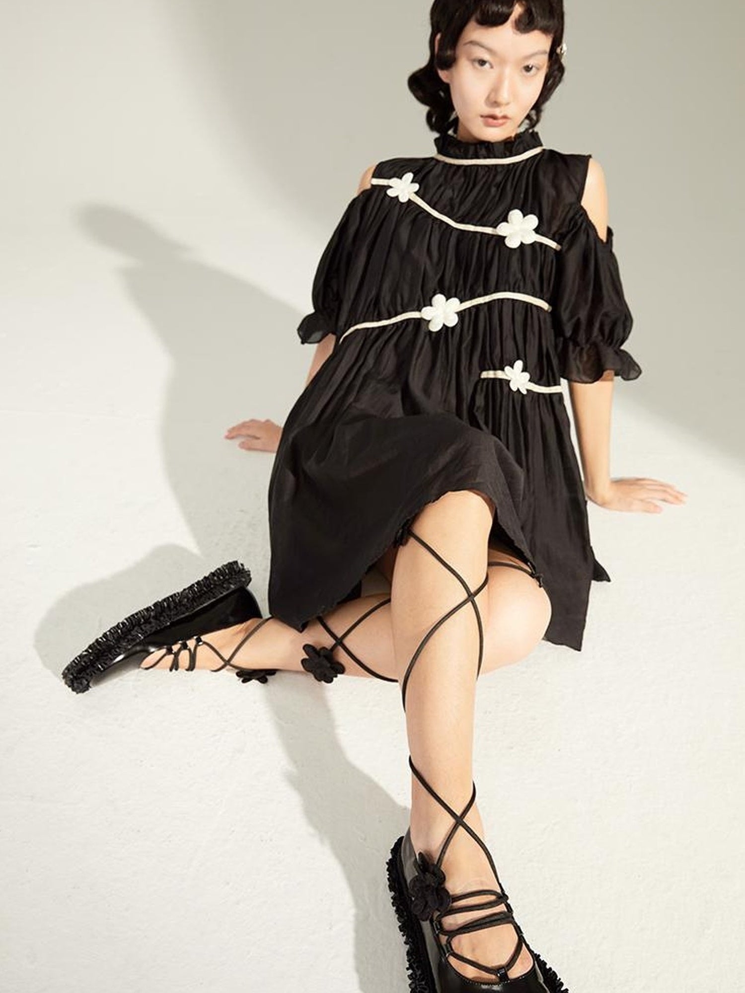 DIDDI MODA Floral Lace Up Mary Jane Shoes