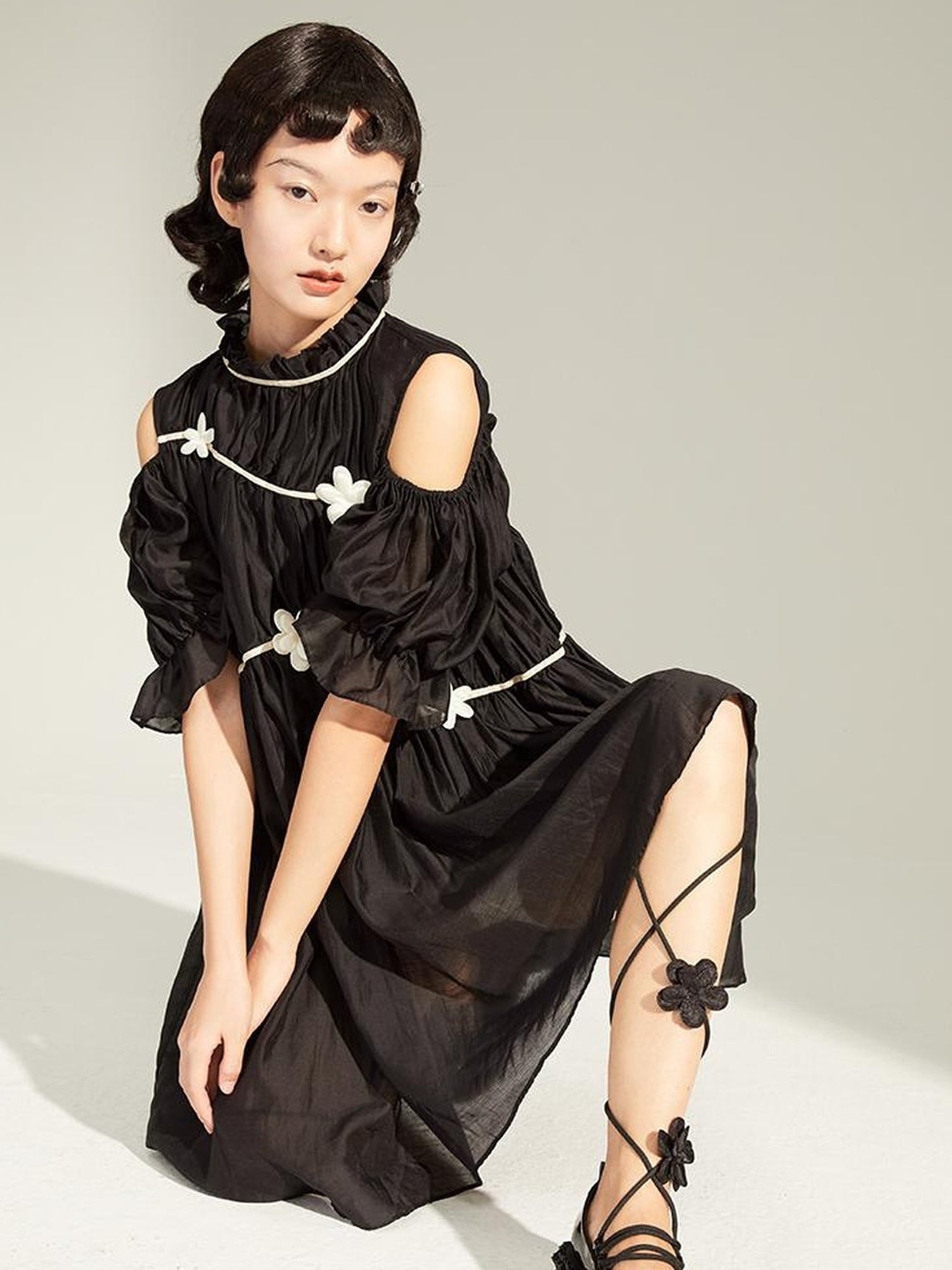 DIDDI MODA Floral Lace Up Mary Jane Shoes