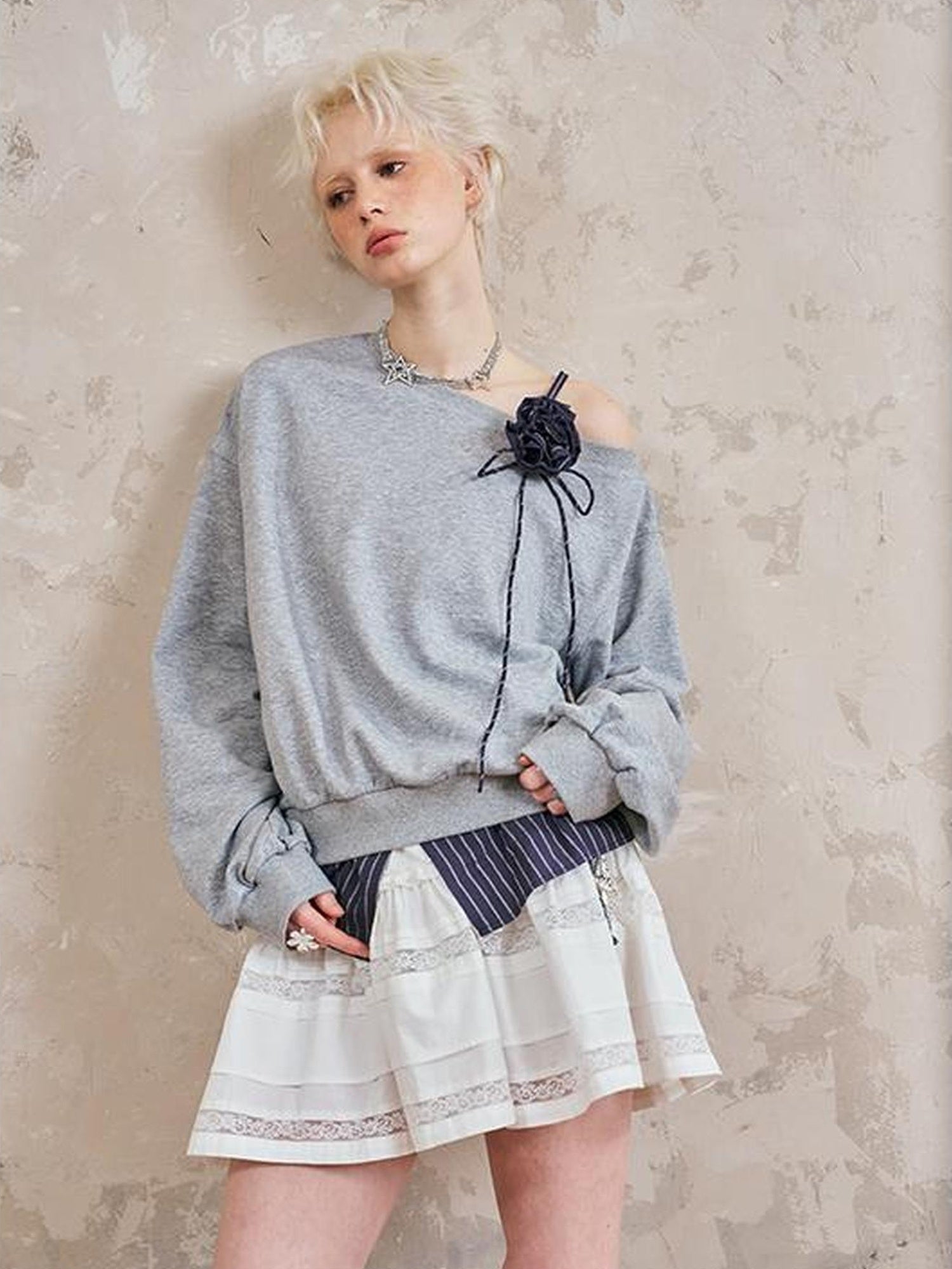 DIDDI MODA Floral Off Shoulder Sweatshirt Letter Tee Joggers Set