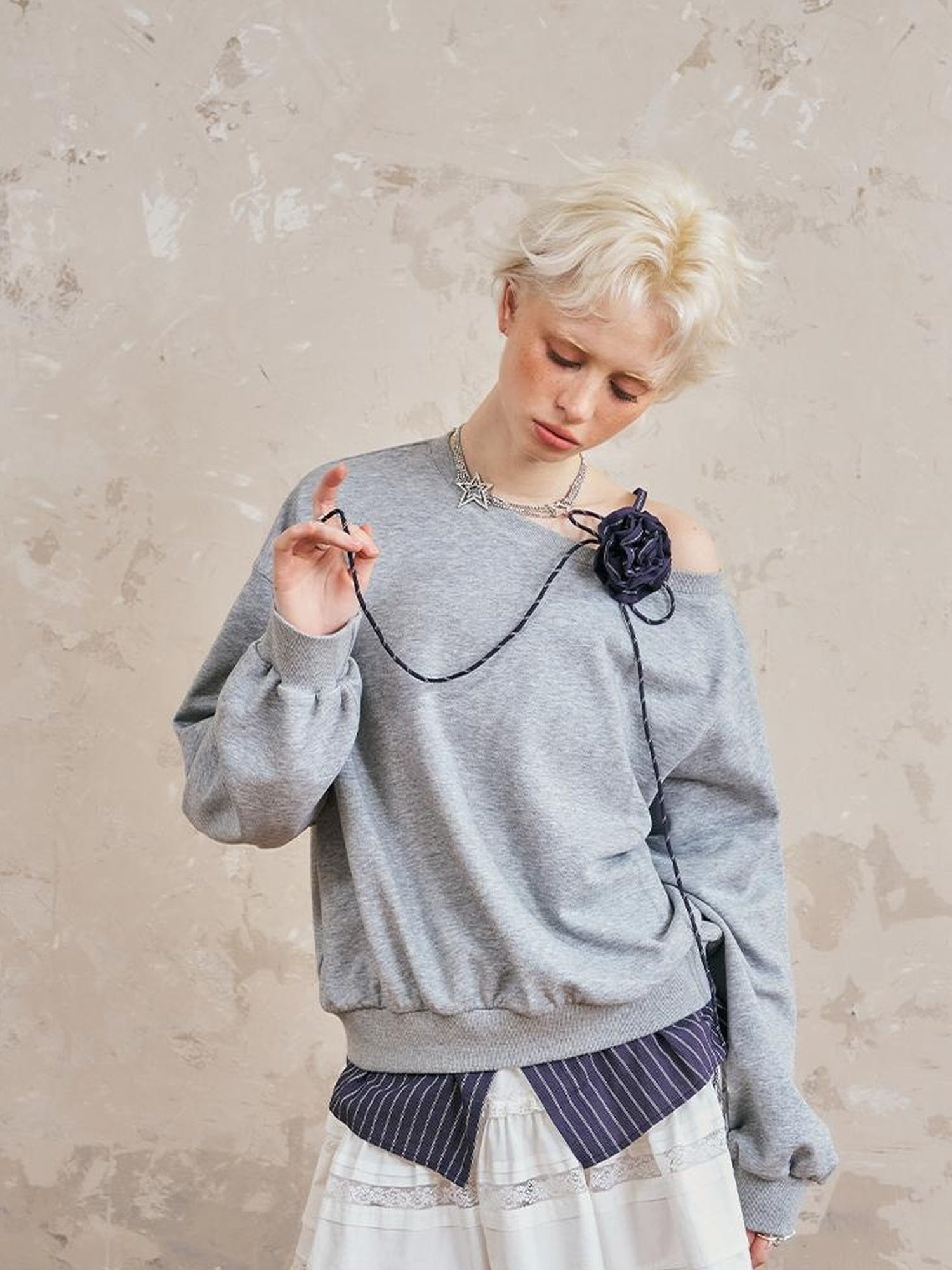 DIDDI MODA Floral Off Shoulder Sweatshirt Letter Tee Joggers Set