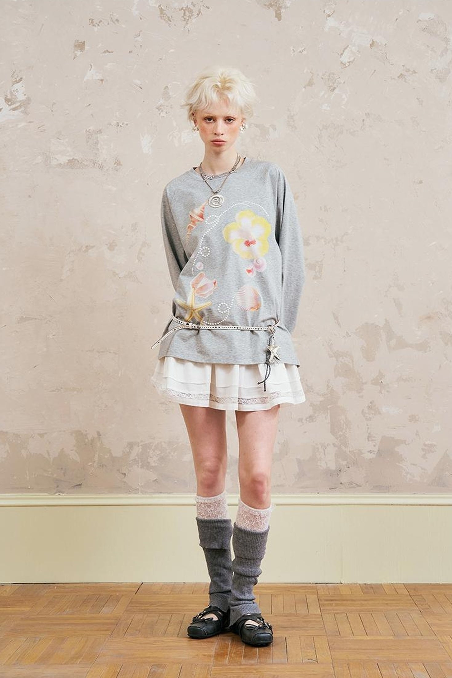 DIDDI MODA Floral Shell Pearl Print Long Sleeve Tee