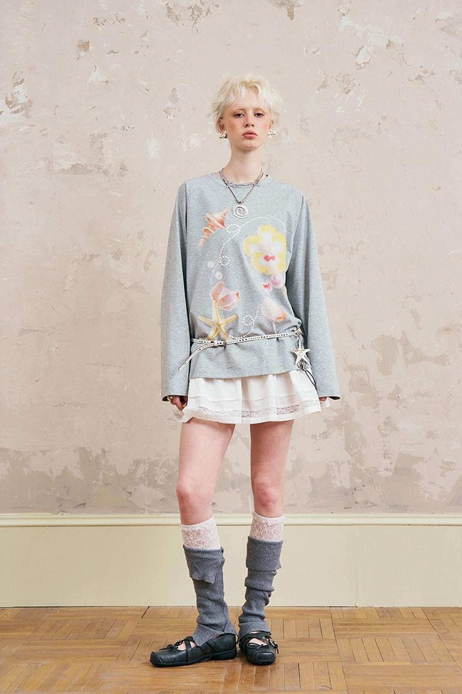 DIDDI MODA Floral Shell Print Loose Fit Long Sleeve Tee