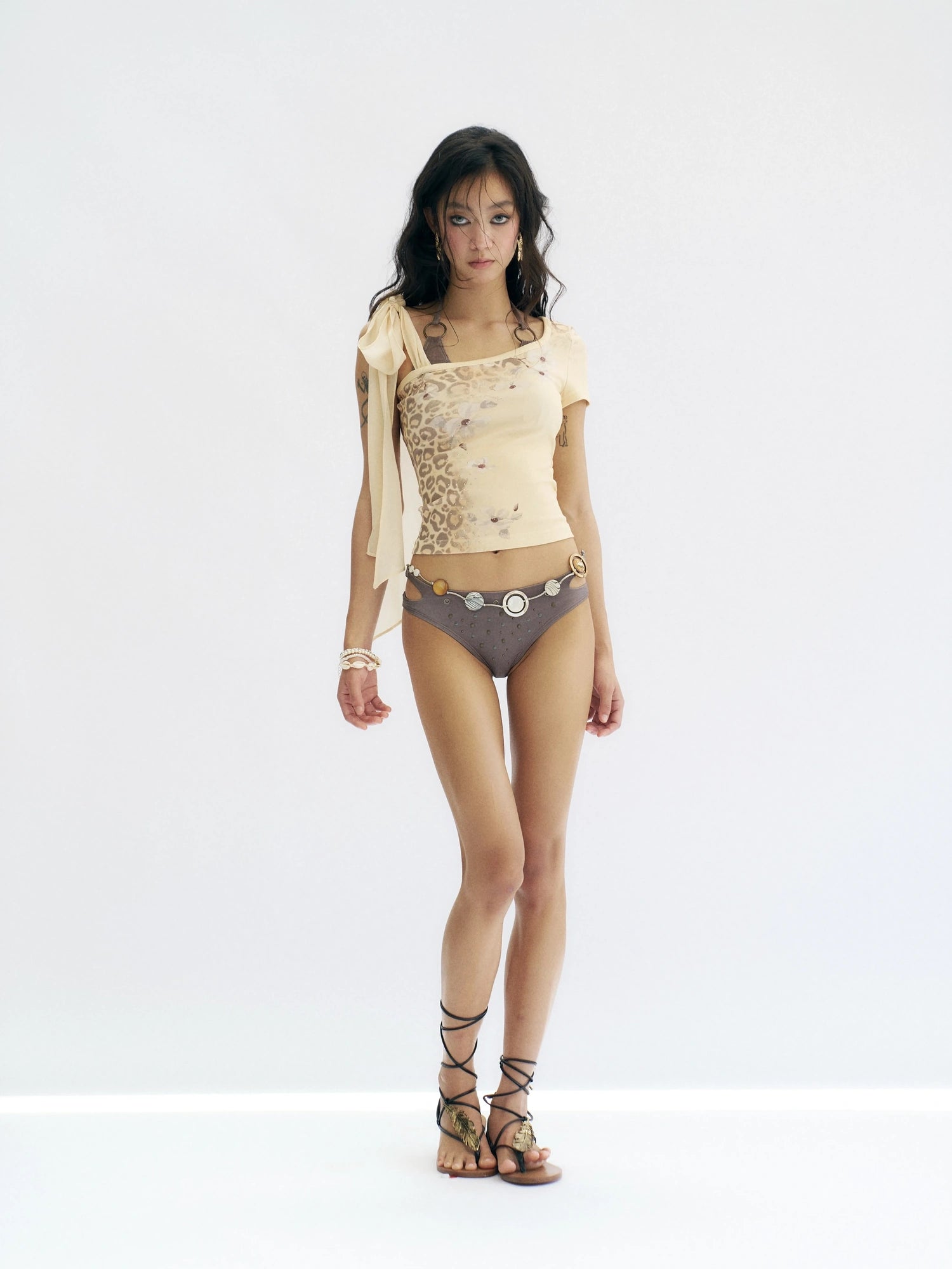 Flowers birds Market Animal Graphic Cropped Fitted Sleeveless Women Stretch Cotton Yellow T-Shirt