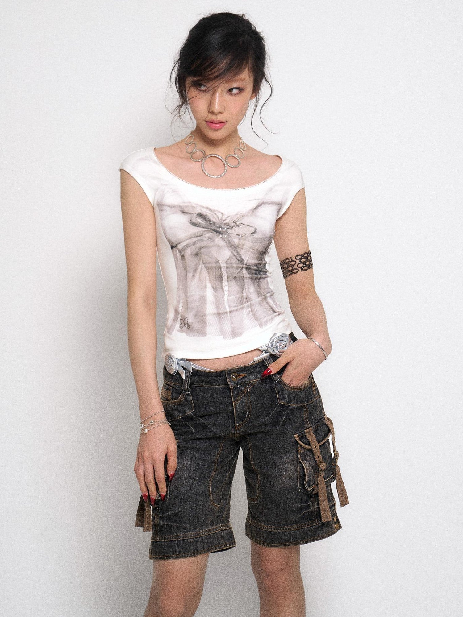 Flowers birds Market Floyd Diamond Bow Backless Sleeveless Slim Fit Tee