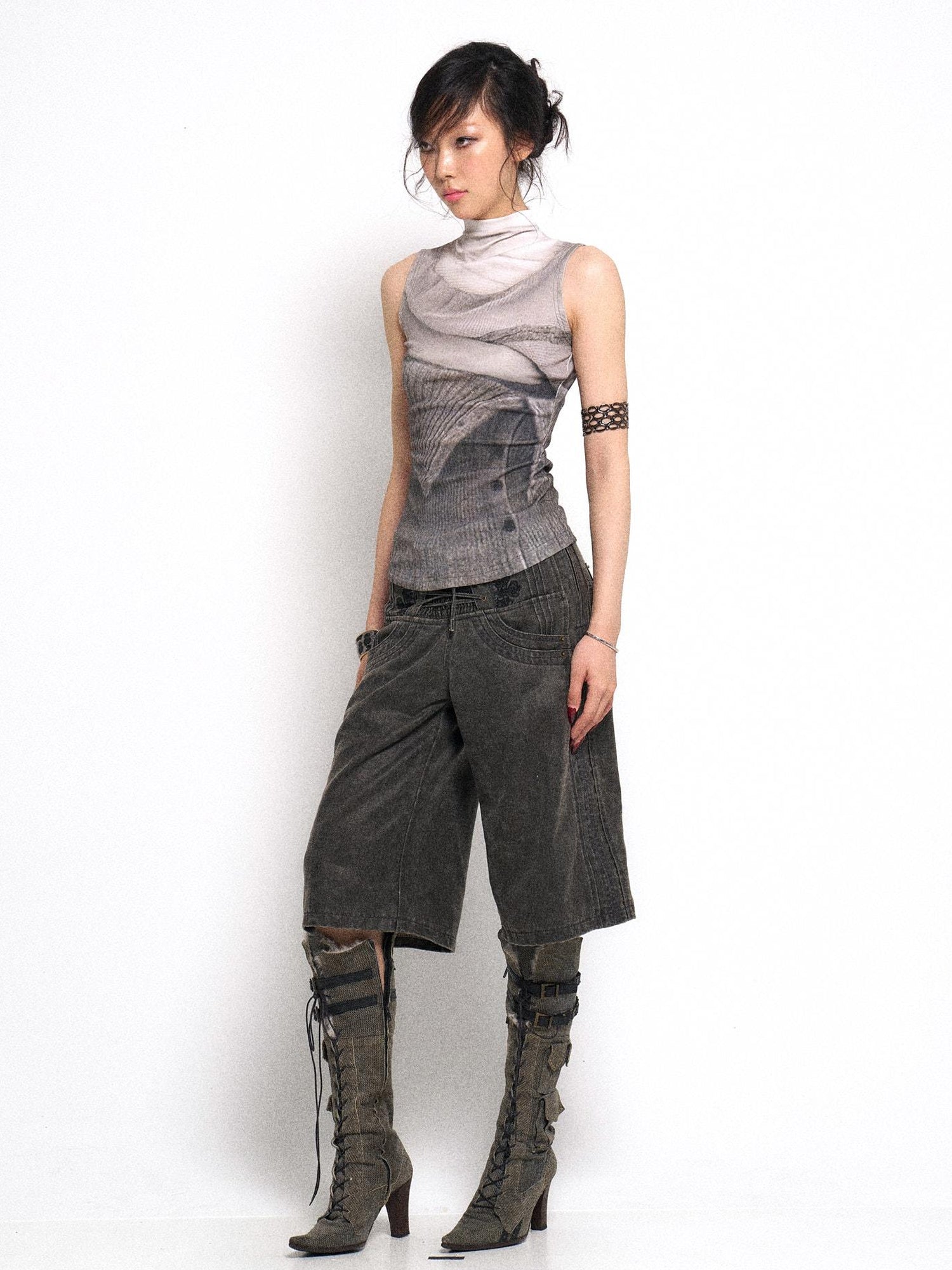 Flowers birds Market High Neck Knitted Sweater Elongated Fit Custom Logo Grey