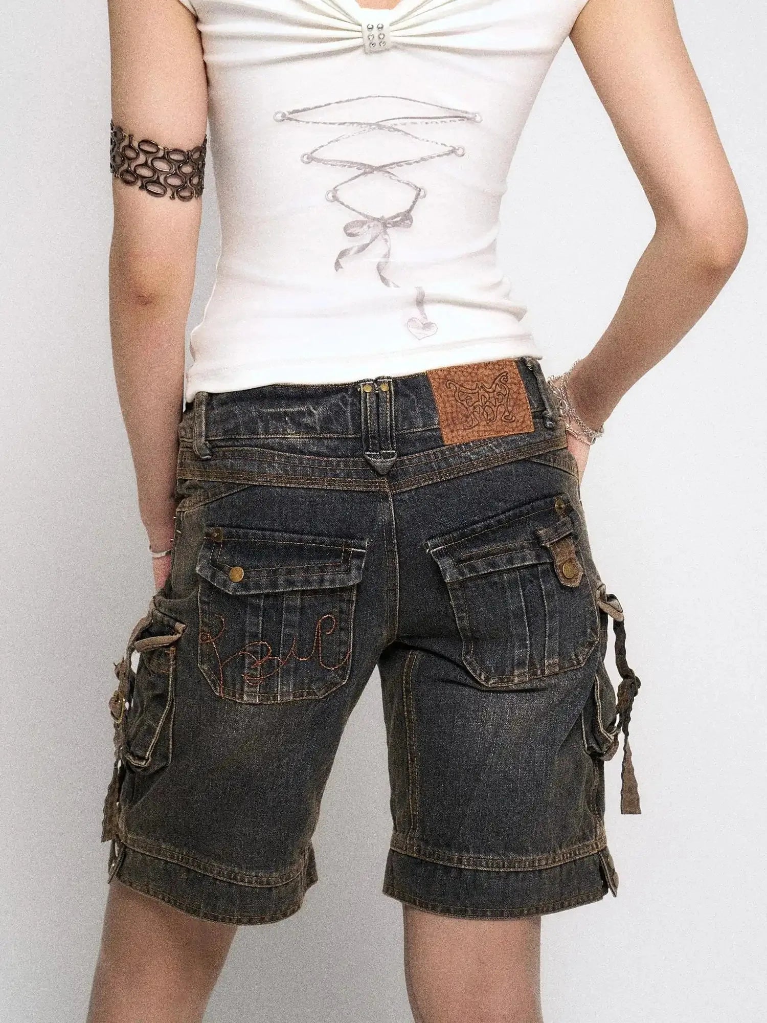 Low Rise Five Pocket Baggy Jeans Washed Gray Black