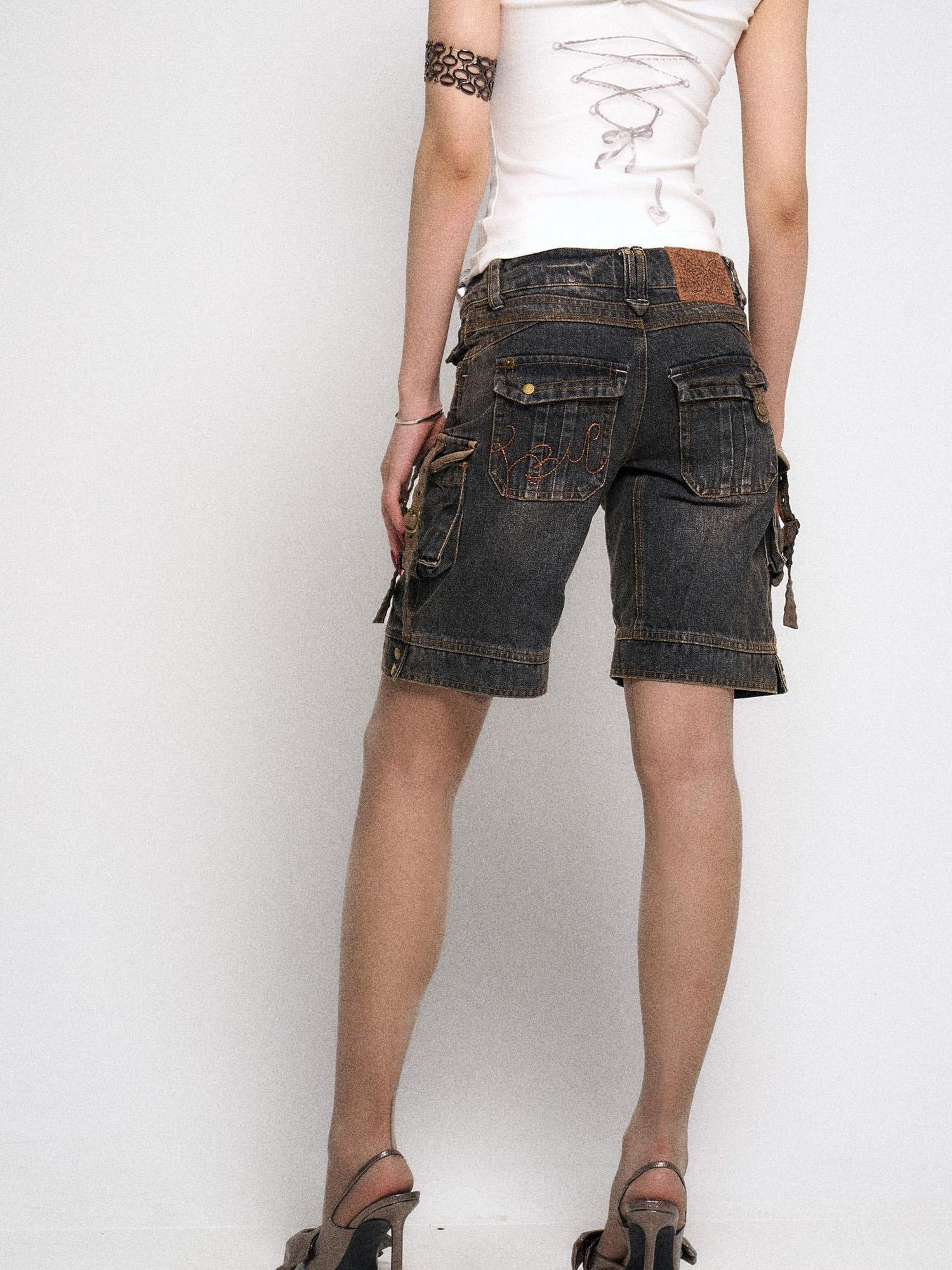 Flowers birds Market Low Rise Five Pocket Baggy Jeans Washed Gray Black