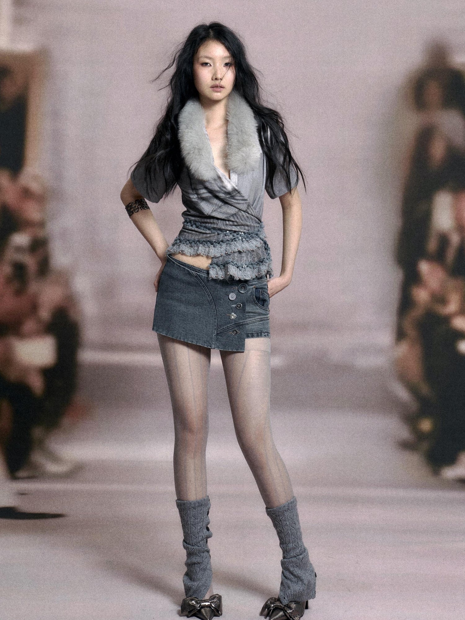 Flowers birds Market Low Waist Blue Grey Stretch Denim Shorts With Detachable Fur Trim