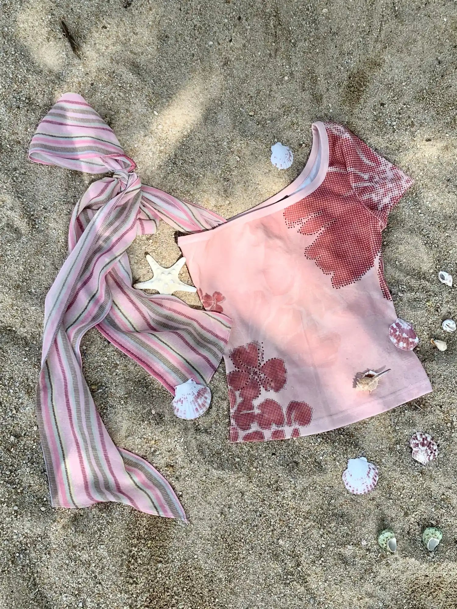 Flowers birds Market Pink Floral Rhinestone Y2K Asymmetric Slim Fit Women Cotton Short Sleeve T-Shirt