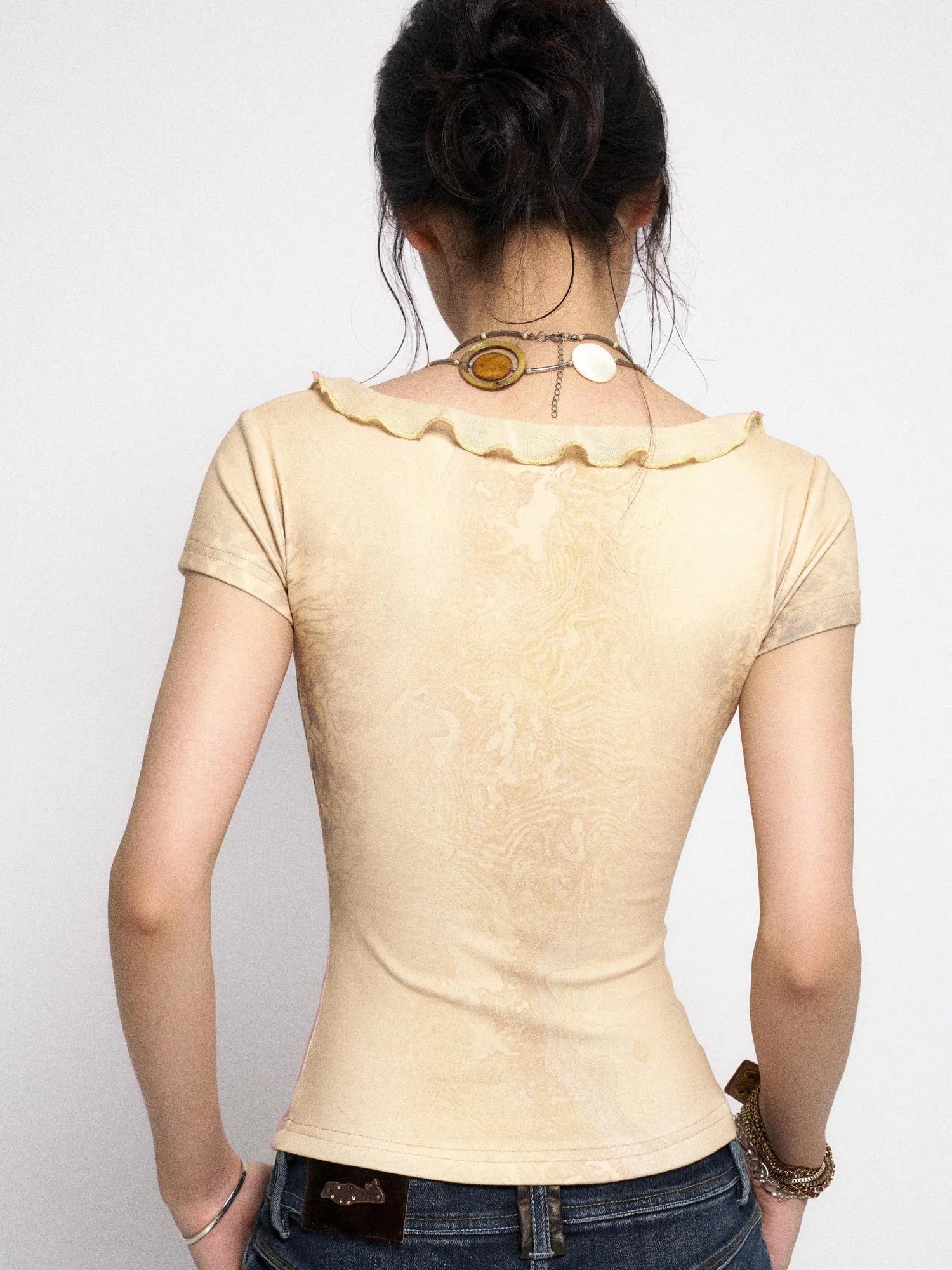 V-Neck Ribbed Tee With Leopard Print And Lace-Up Detail