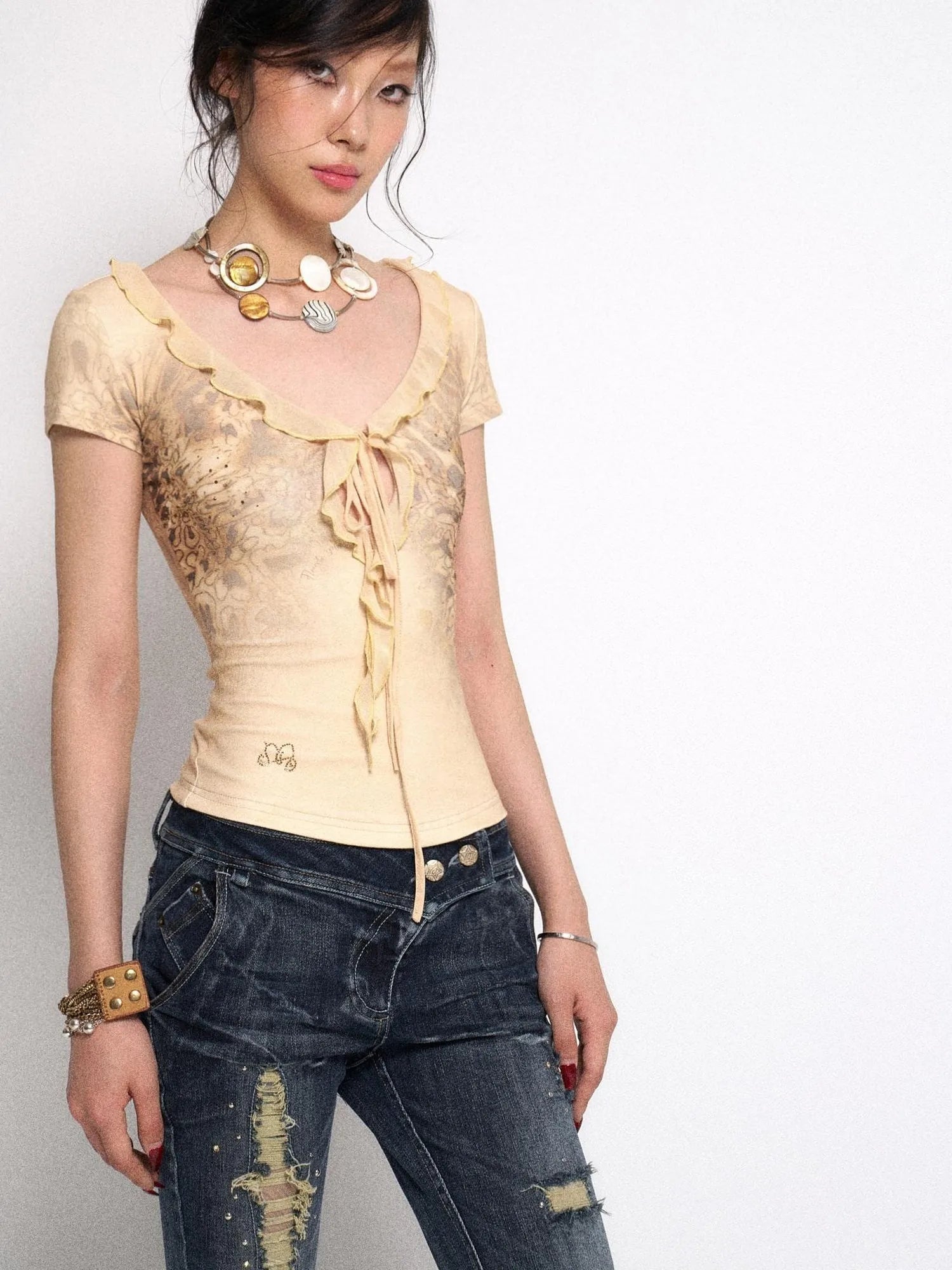 V-Neck Ribbed Tee With Leopard Print And Lace-Up Detail