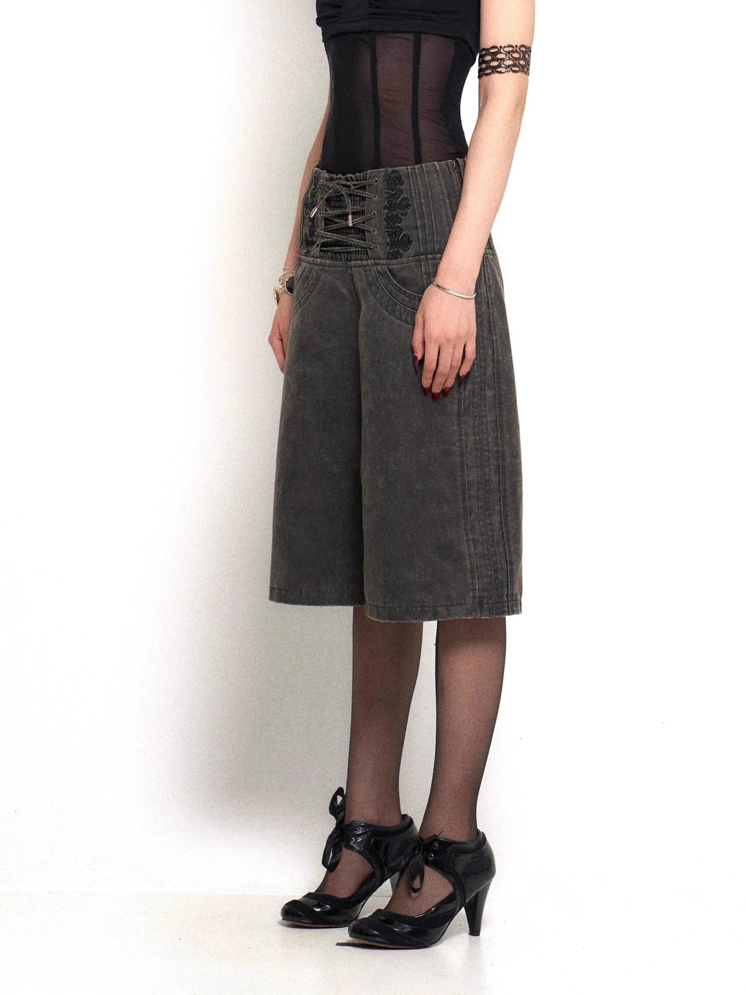 Vintage Embroidered Drawstring Wide Leg Shorts