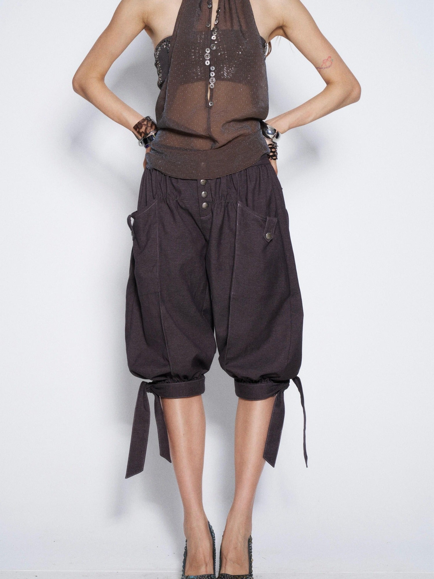 Flowers birds Market Vintage Tie Waist Lantern Leg Womens Smoky Purple Natural Waist Capri Pants