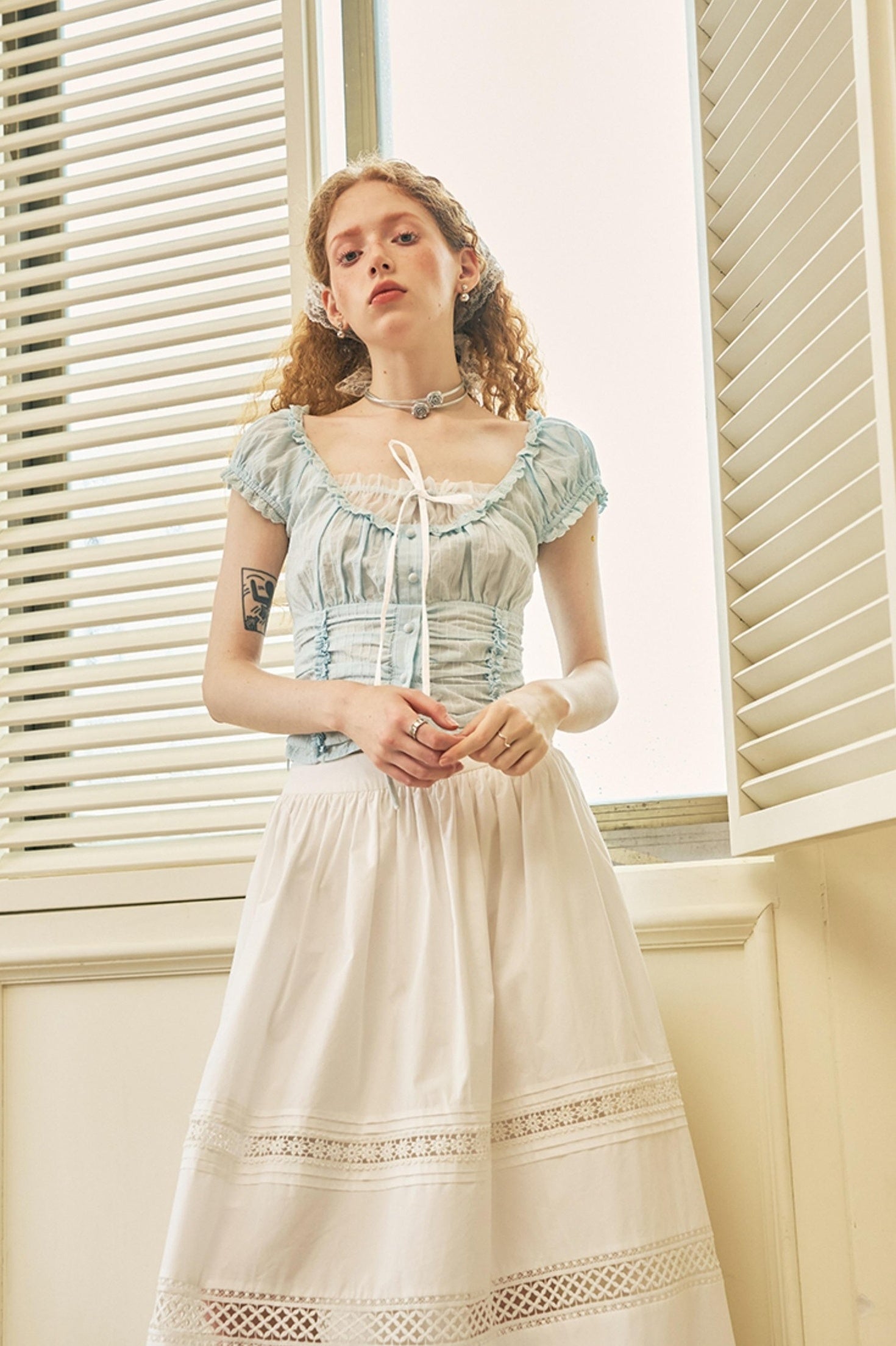 DIDDI MODA French Cotton Lace Trim Ruffled Fit Short Sleeve Blouse