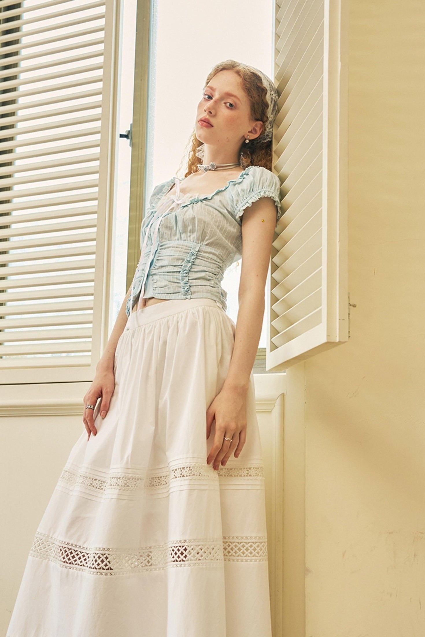 DIDDI MODA French Cotton Lace Trim Ruffled Fit Short Sleeve Blouse