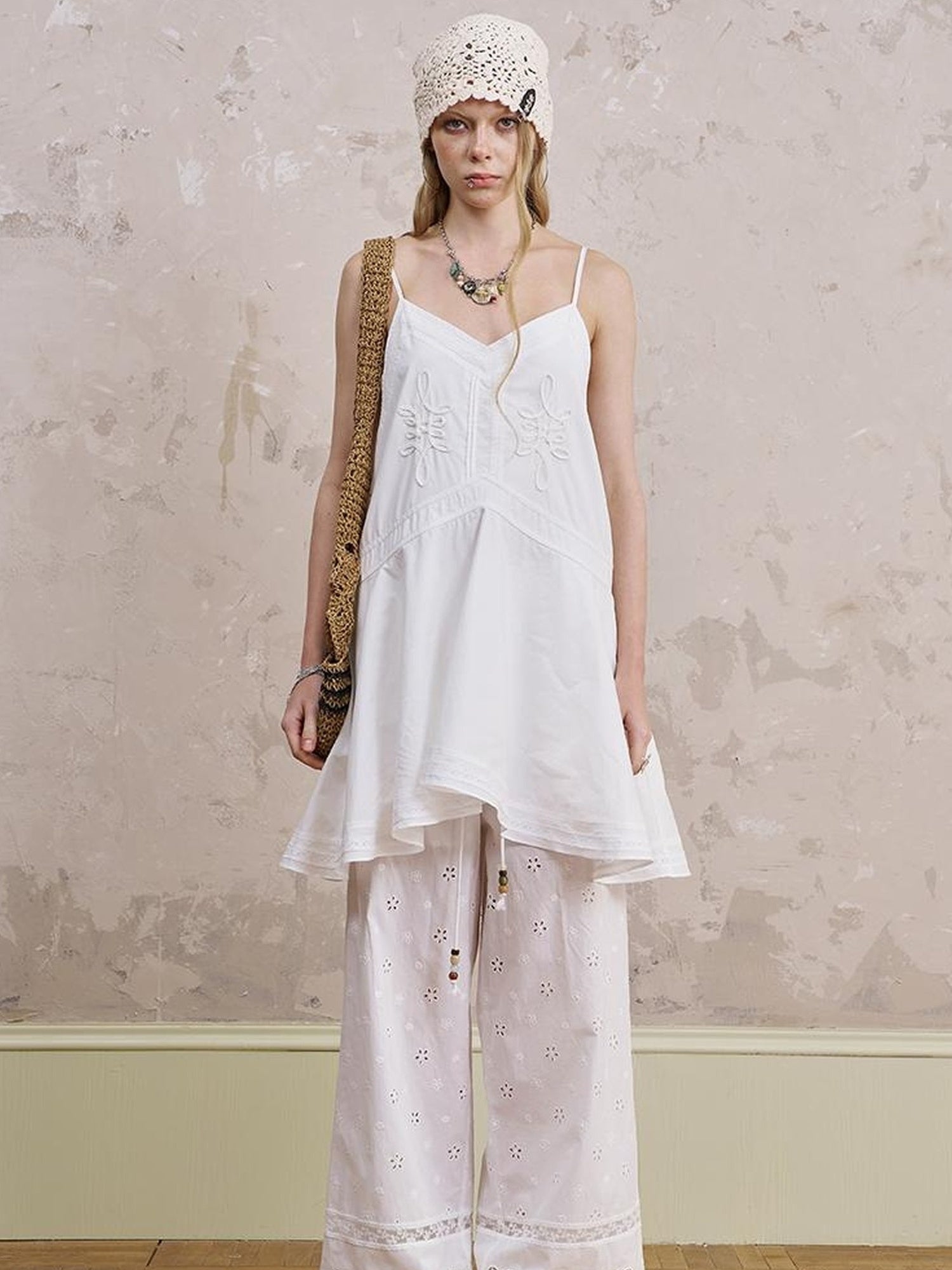 DIDDI MODA French V Neck Floral Lace Sundress With Ruffled Hem