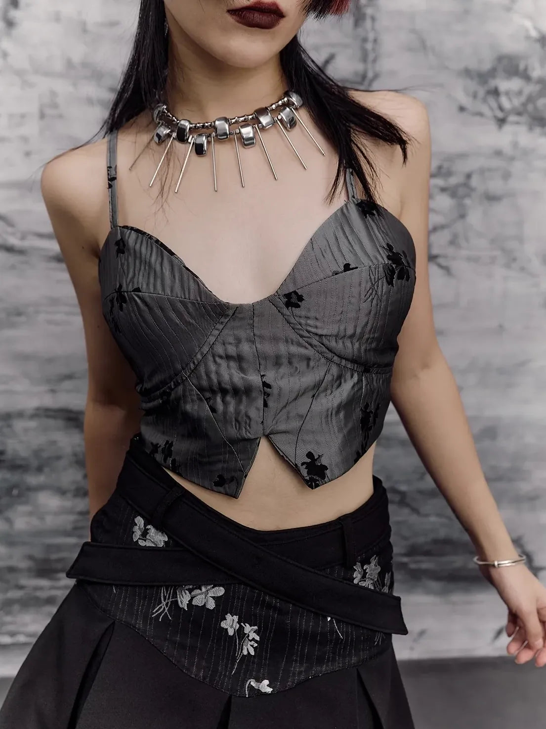 Frustration Garden Chinese Punk Sleeveless Crop Top