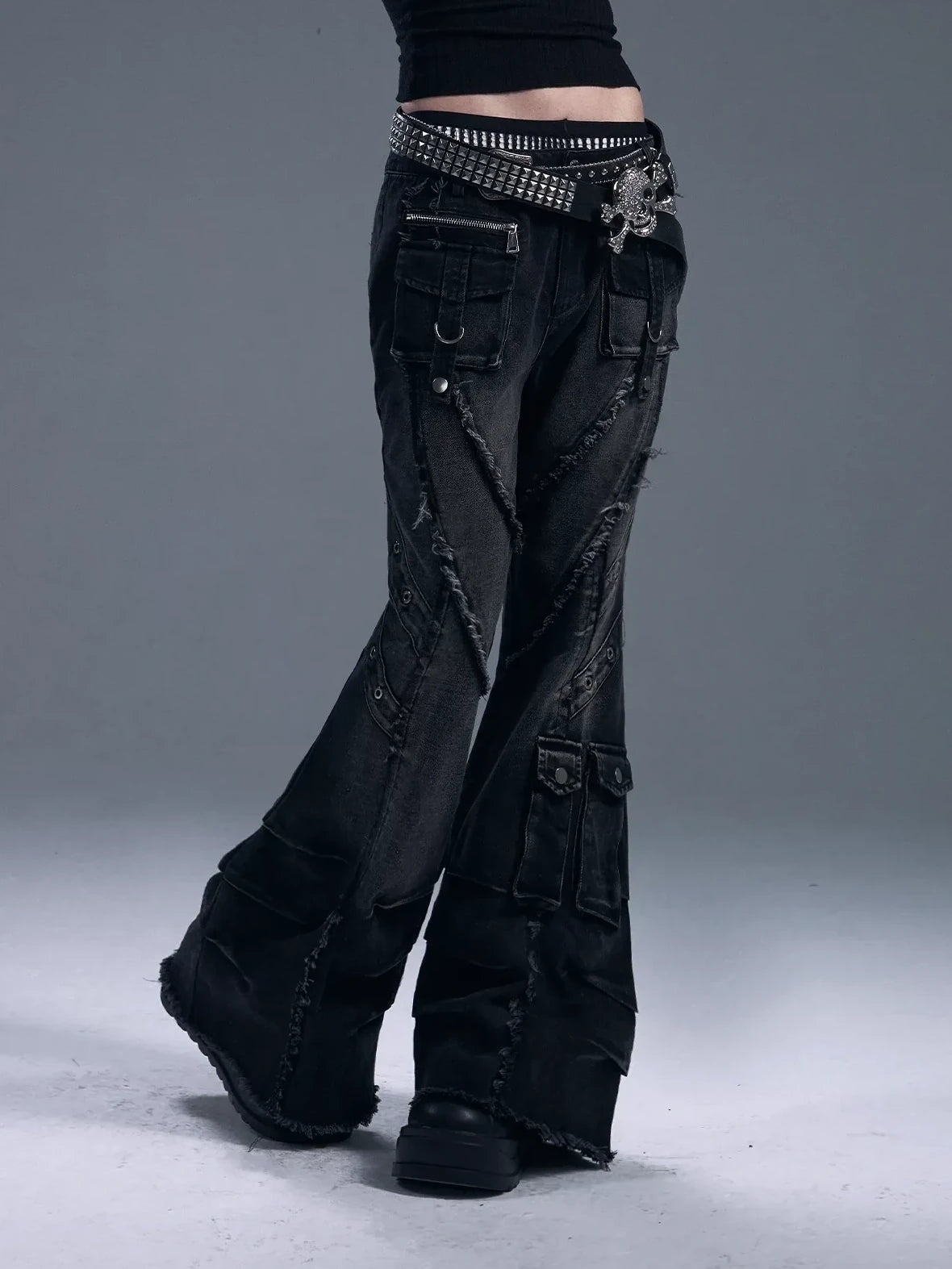 Frustration Garden Heavy Wash Destroyed Flared Jeans