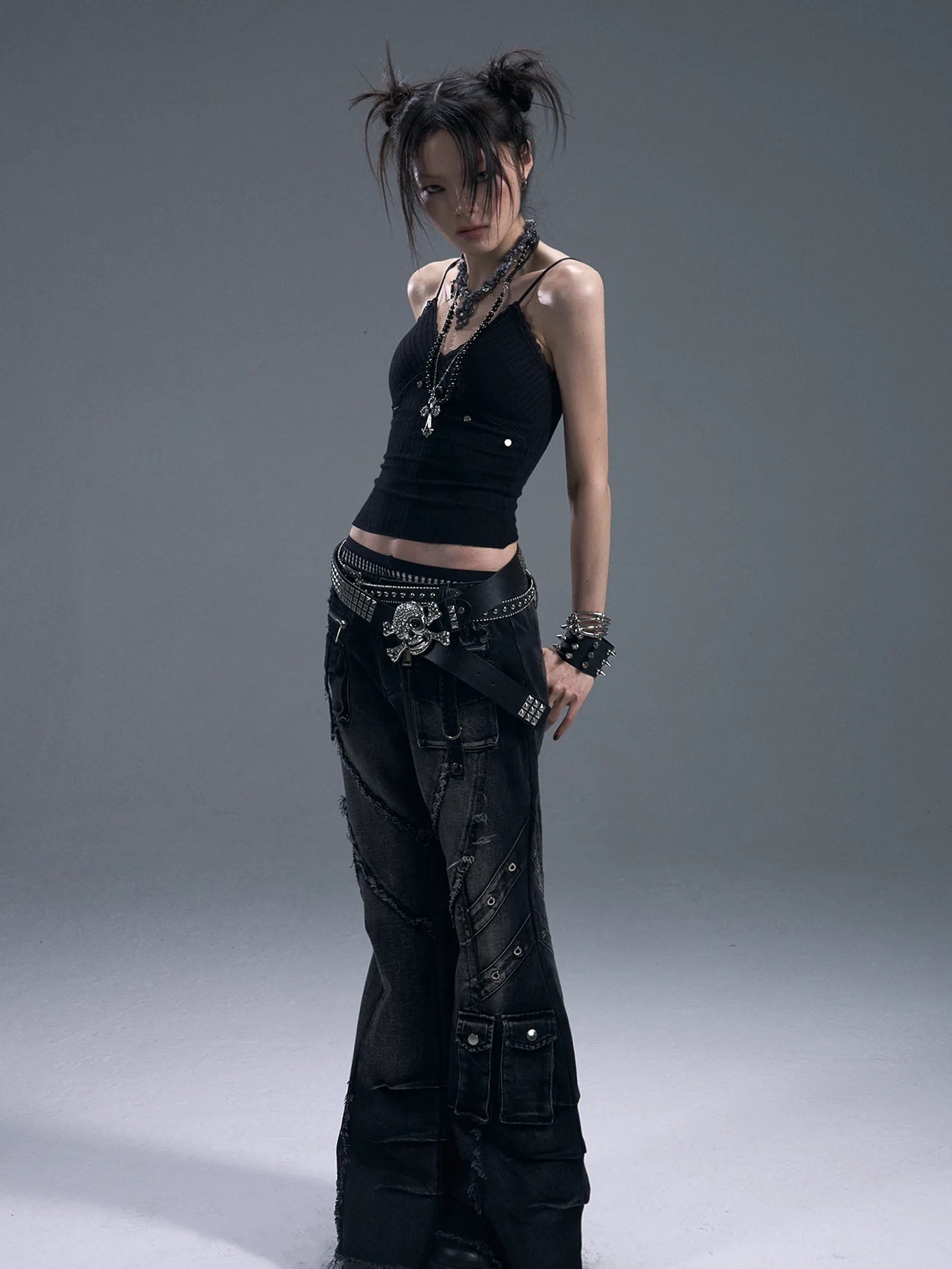 Frustration Garden Heavy Wash Destroyed Flared Jeans