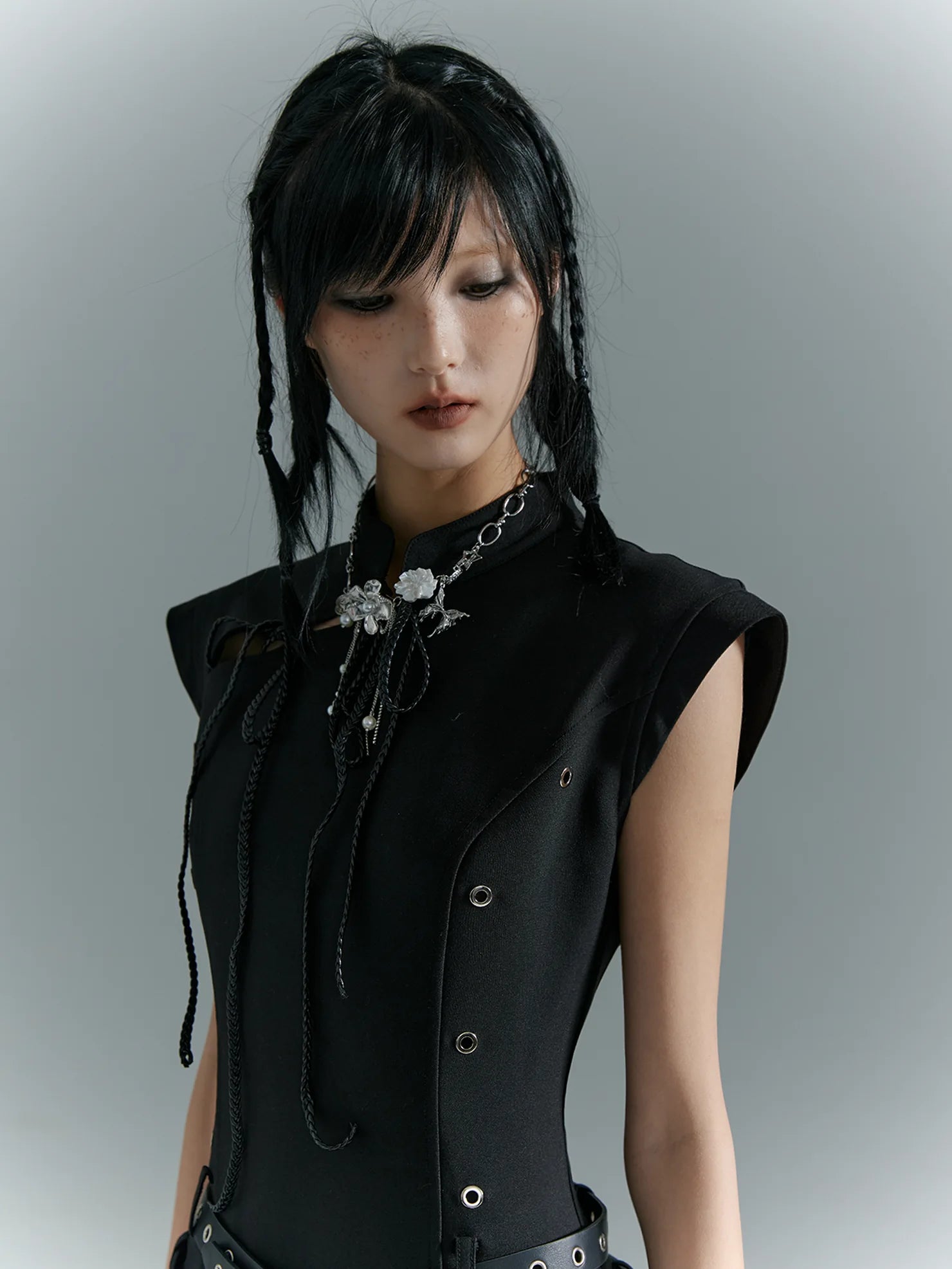 Frustration Garden Lost Backyard Choker Oriental Vintage Necklace