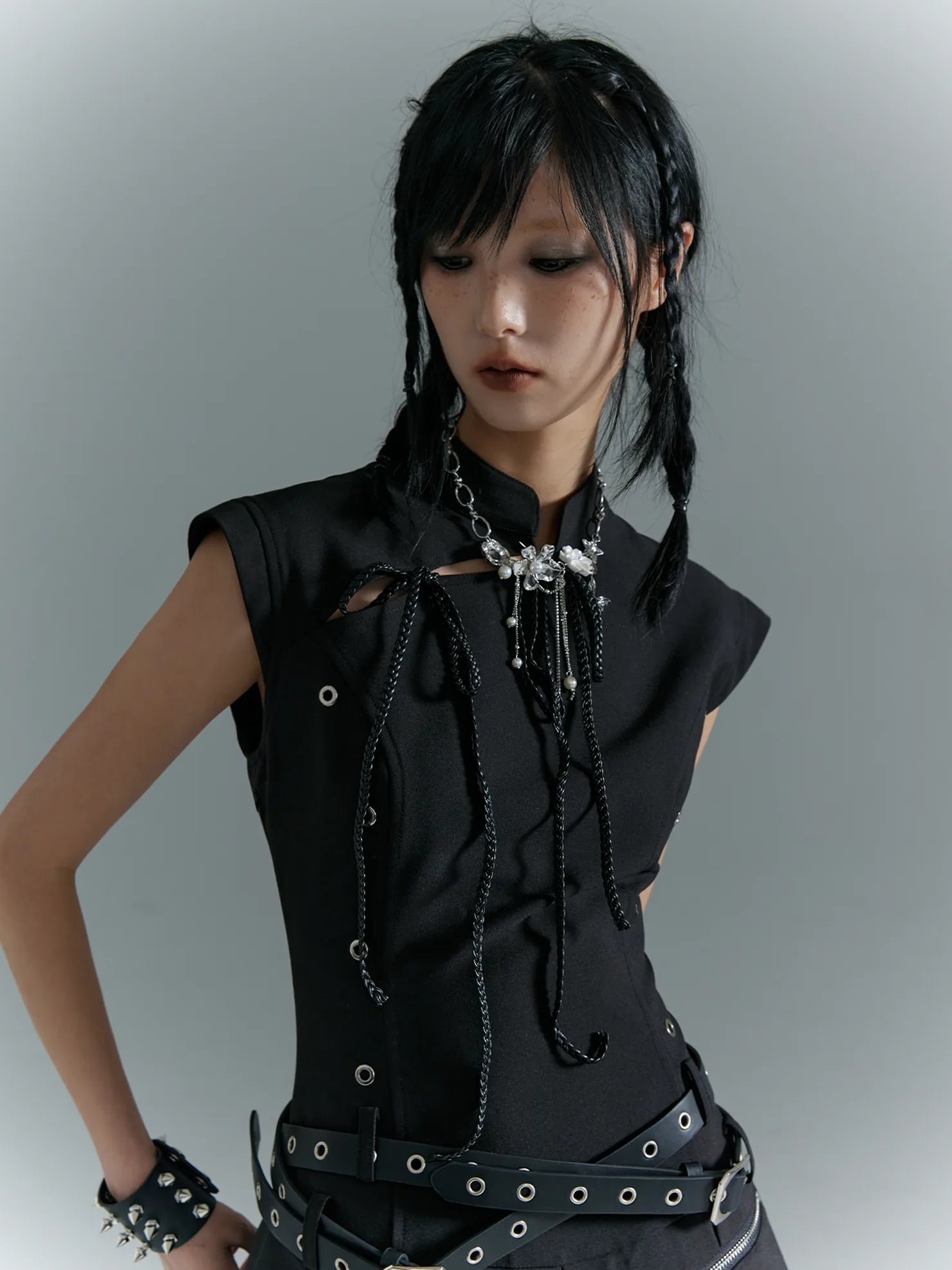 Frustration Garden Lost Backyard Choker Oriental Vintage Necklace