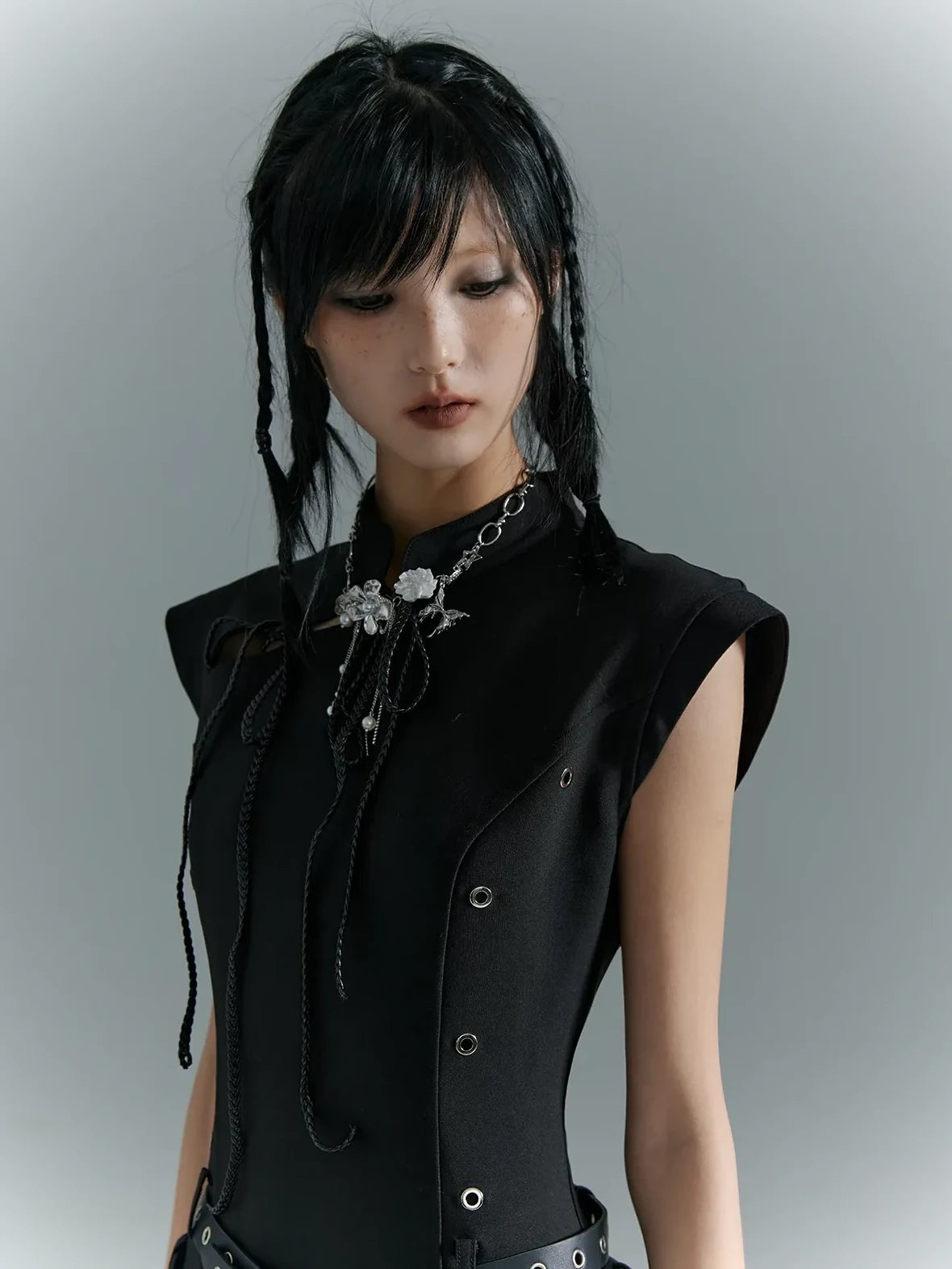 Frustration Garden Lost Backyard Choker Oriental Vintage Necklace