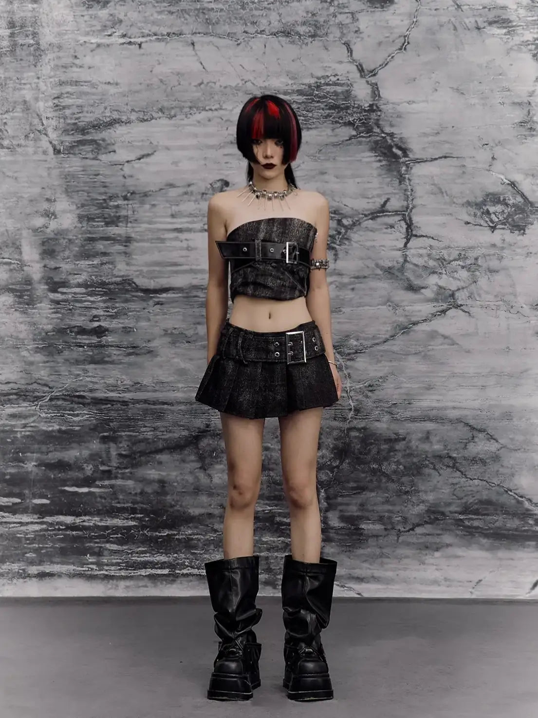 Frustration Garden Punk Stacked Leg Sleeves V-neck T-shirt Long Sleeve