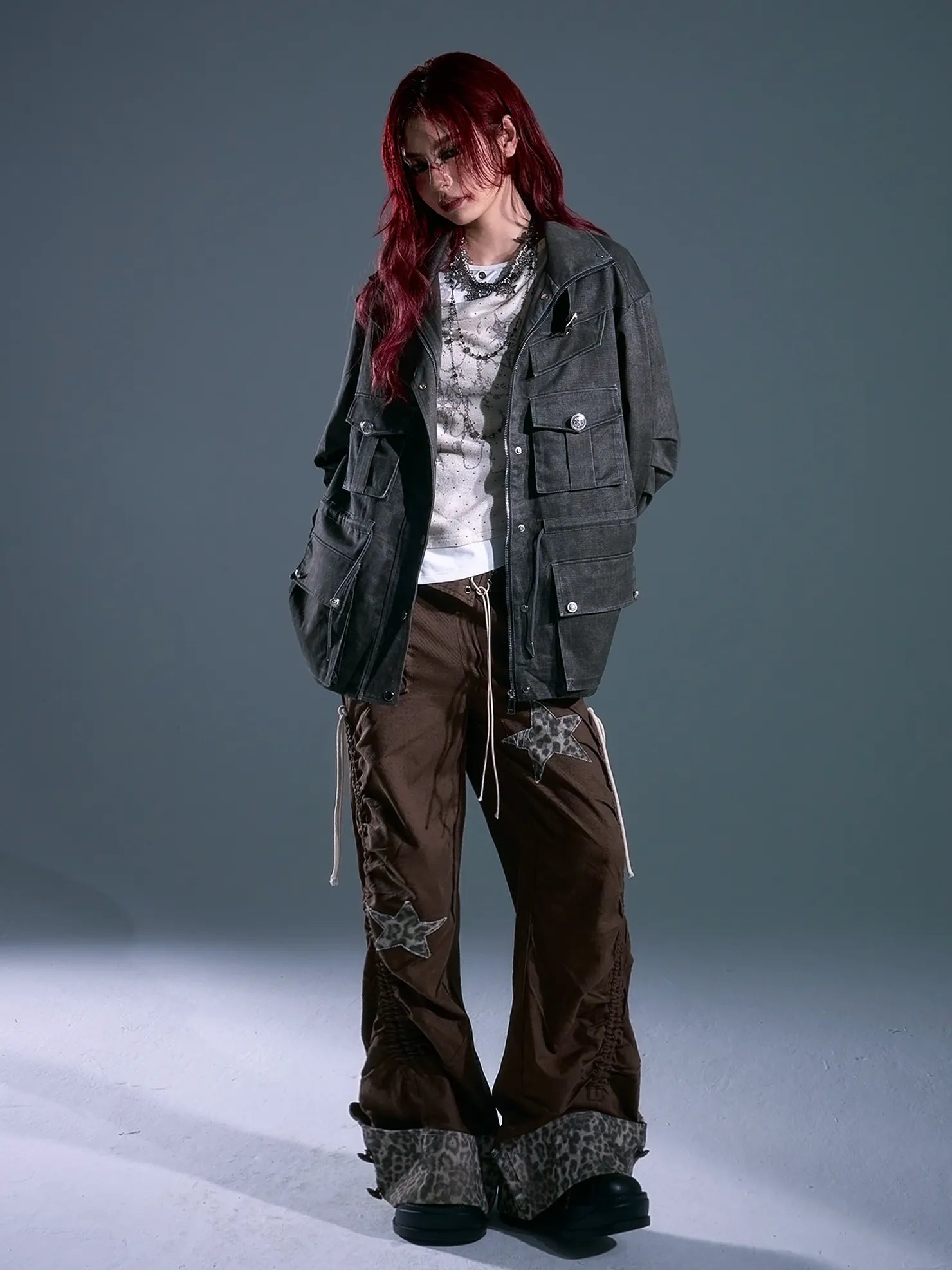 Frustration Garden Rust Colored Retro Work Jacket
V-neck
Long Sleeve
T-shirt
Ribbed Hem And Cuffs
Button Up Front
Chest Pocket
Relaxed Fit