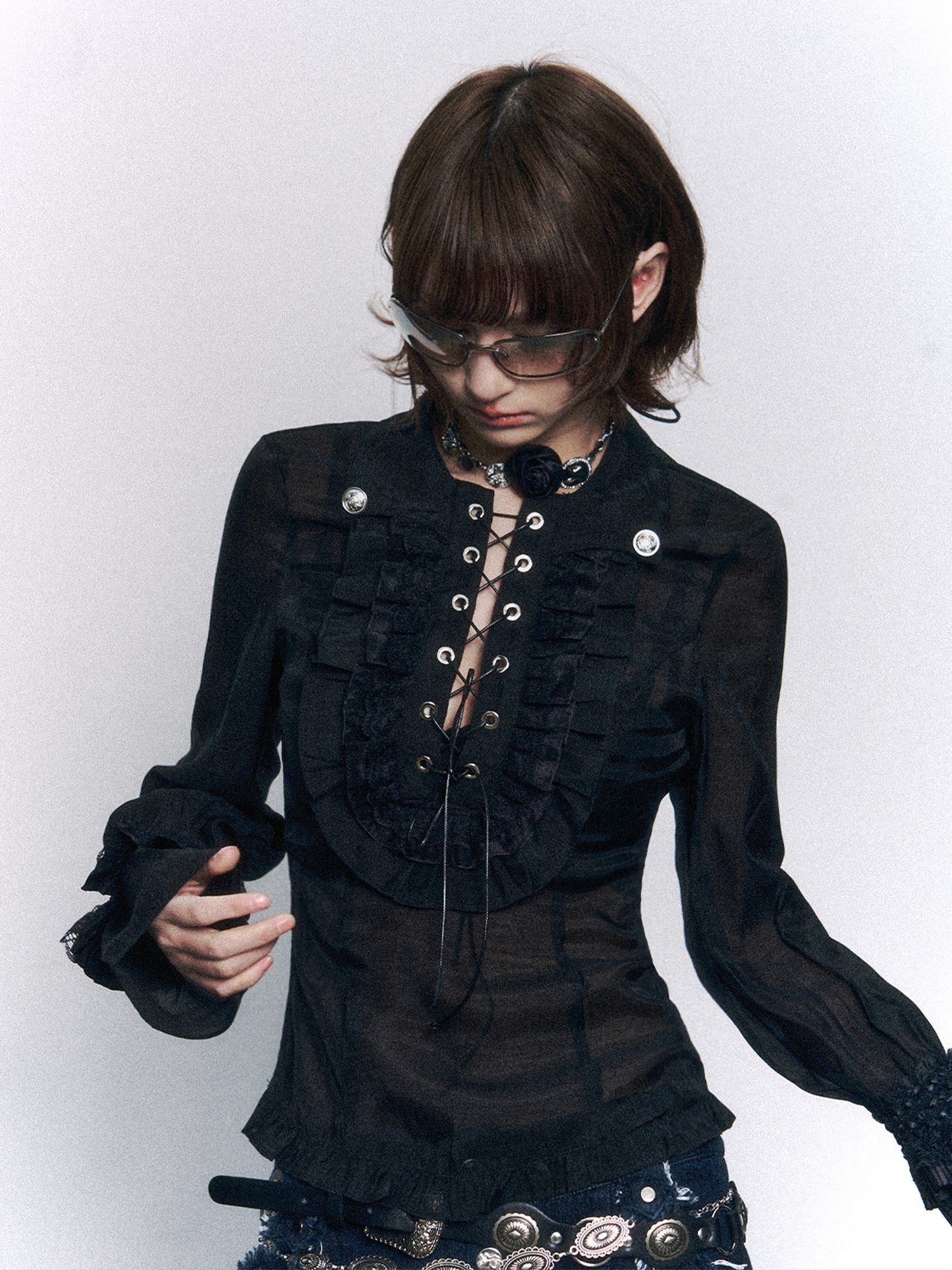 Frustration Garden Vintage Lace Ruffle Tie Slim Fit Court Sleeve Turn Down Collar Women&