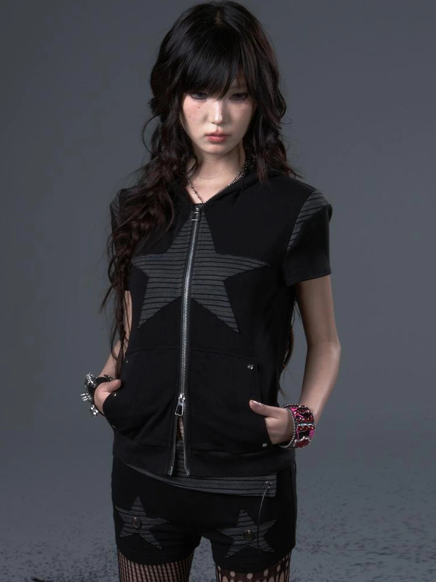 Frustration Garden Vintage Stripe Star Bunny Hooded Short Sleeve Top