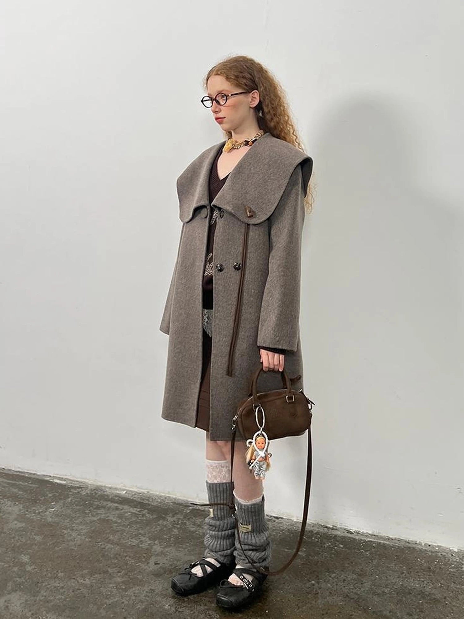 Gallery Girl Oversized Collar Wool Coat With Horn Buttons