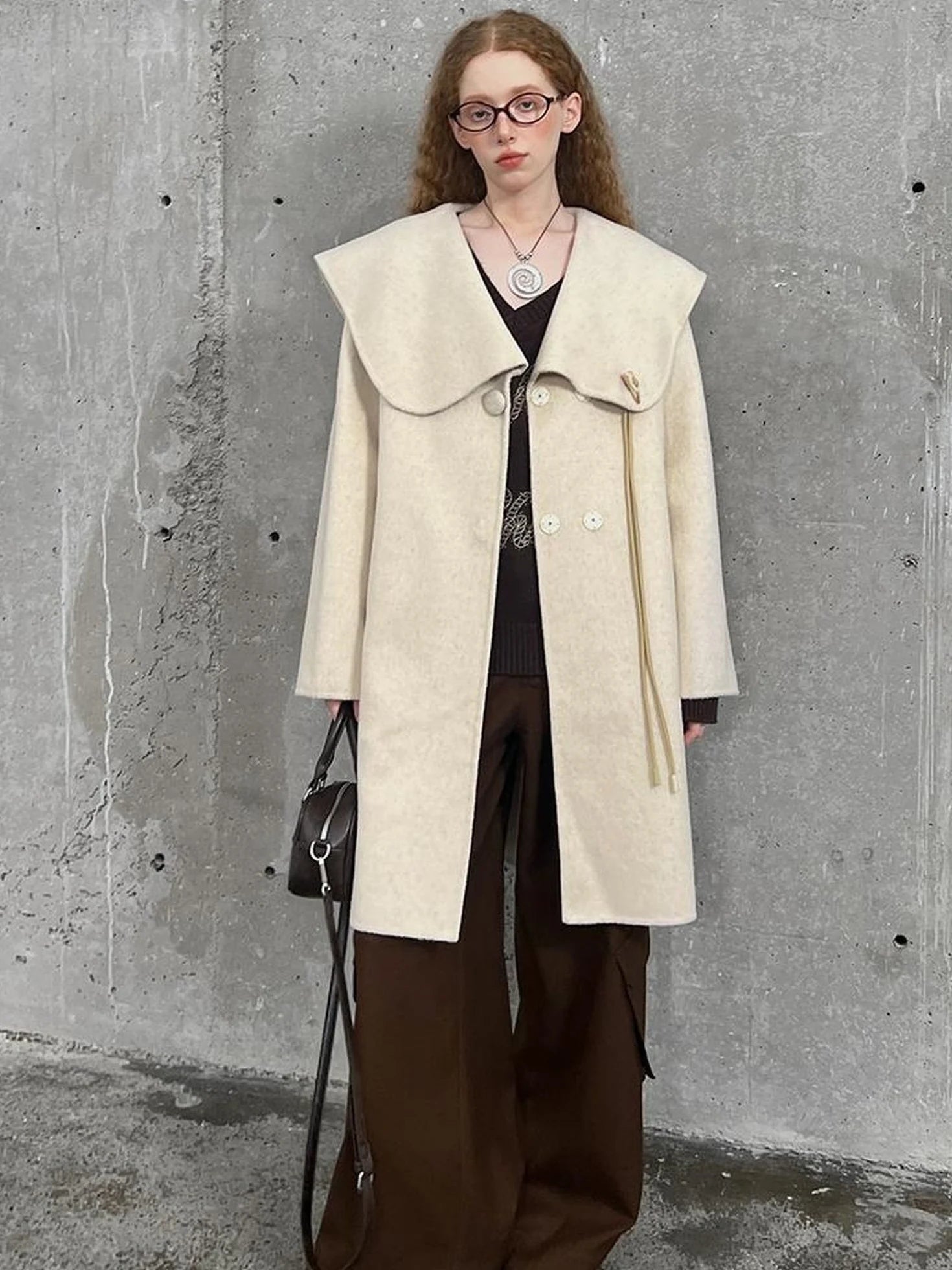 Gallery Girl Oversized Collar Wool Coat With Horn Buttons