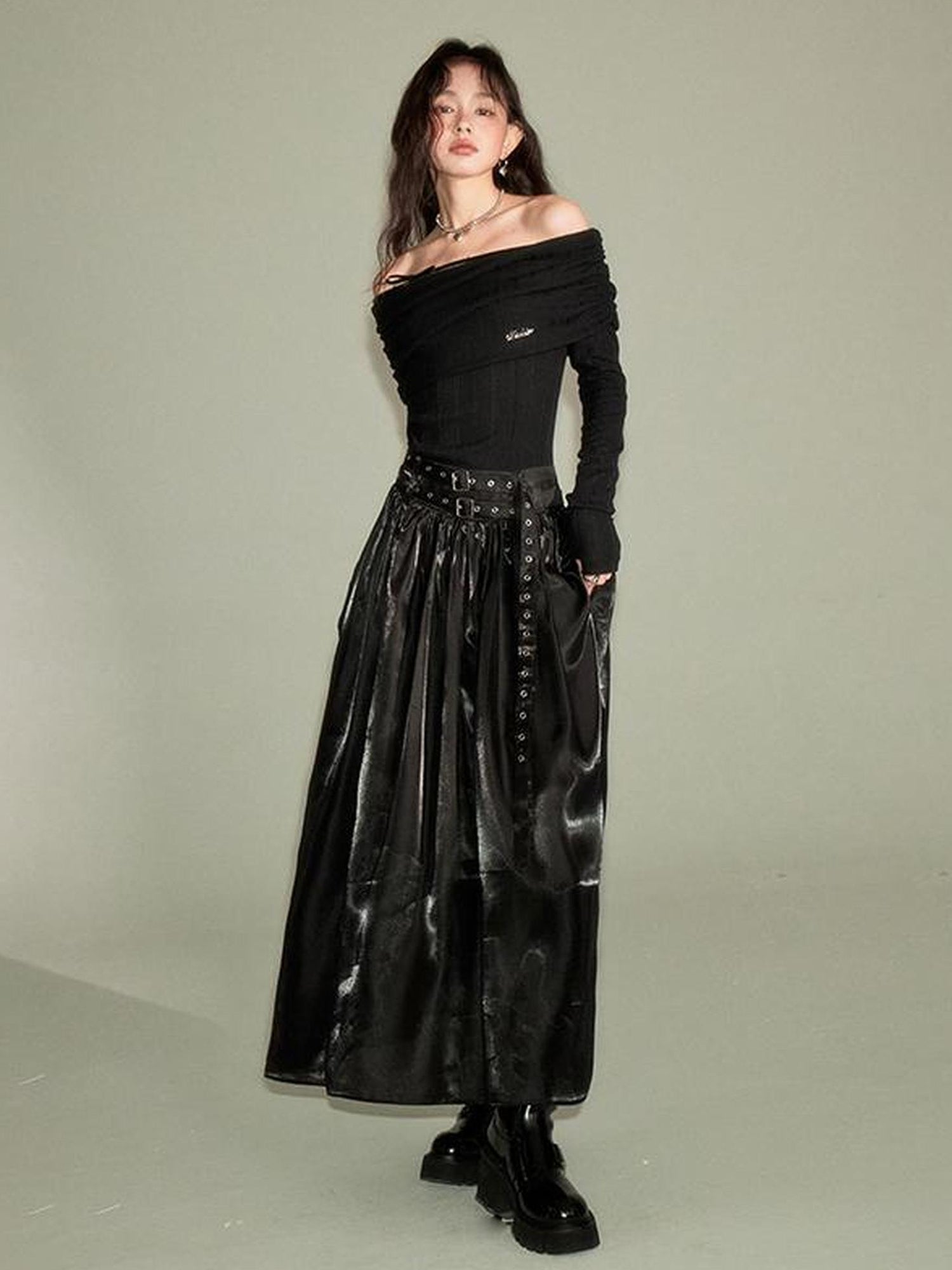 DIDDI MODA Glowing Shoulder Knitted Maxi Dress