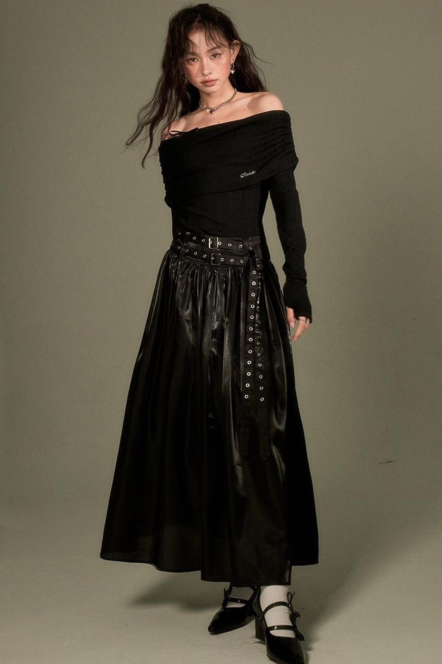 DIDDI MODA Glowing Shoulder Knitted Maxi Dress