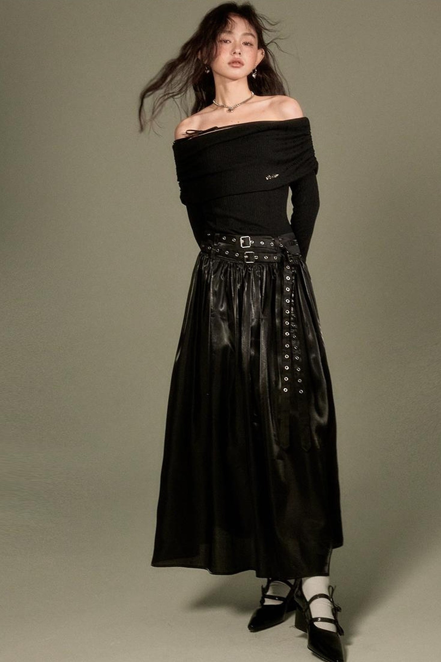 DIDDI MODA Glowing Shoulder Knitted Maxi Dress