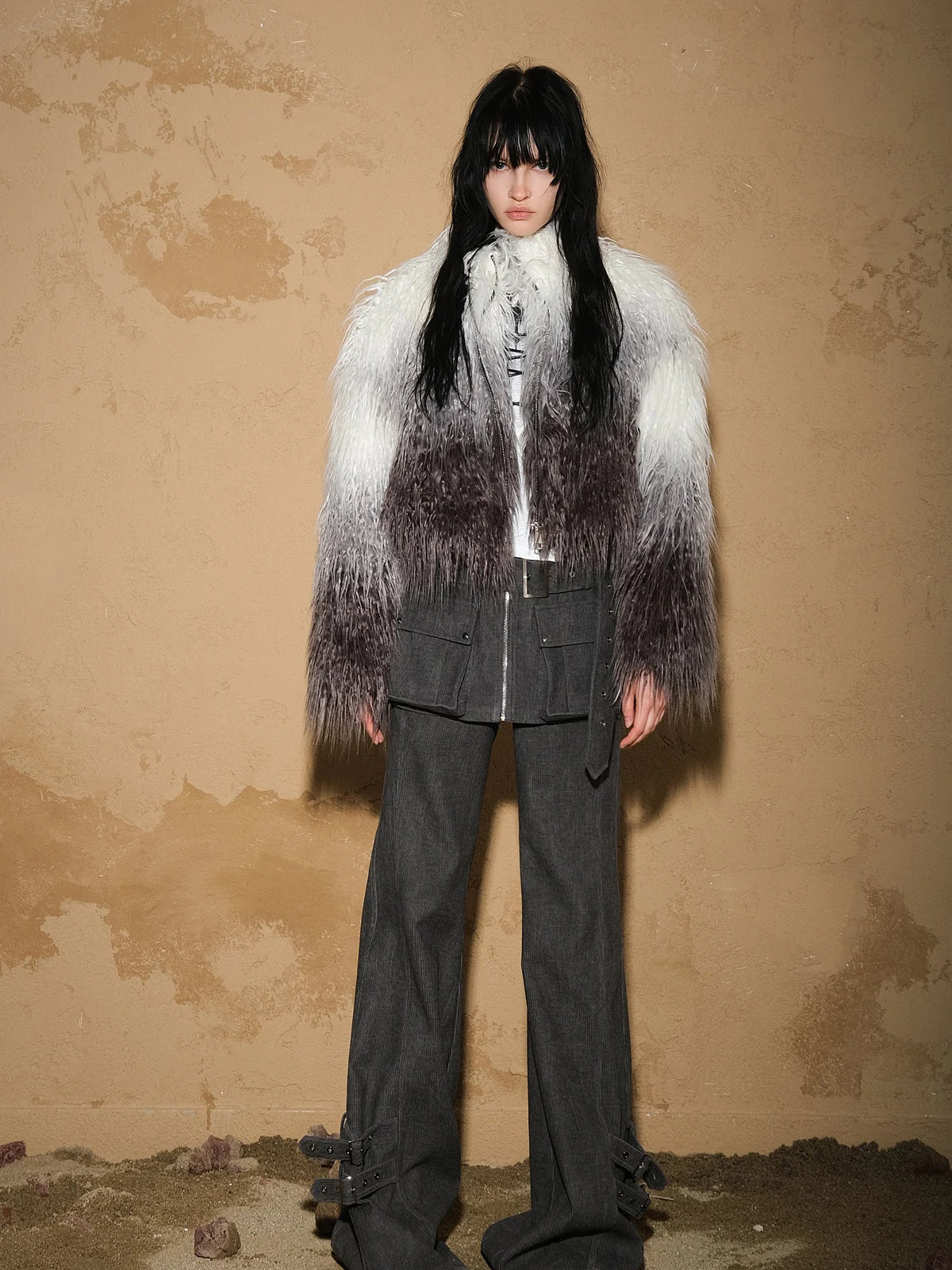 Sand City Gradient Fuzzy Coat V-neck T-shirt Long Sleeve