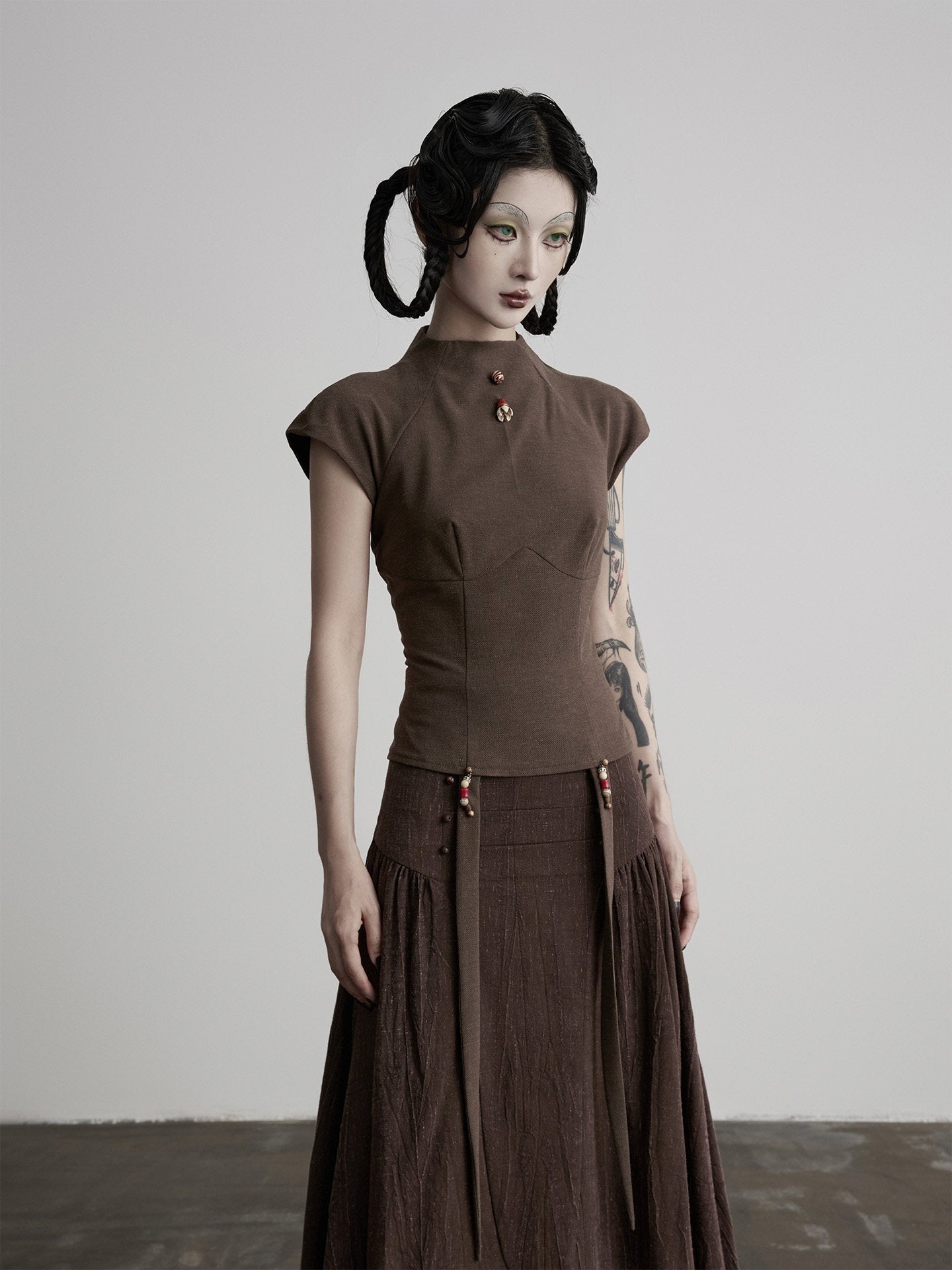 INDULGE_Beaded_Ribbon_Structured_Slim_Waist_Women&
