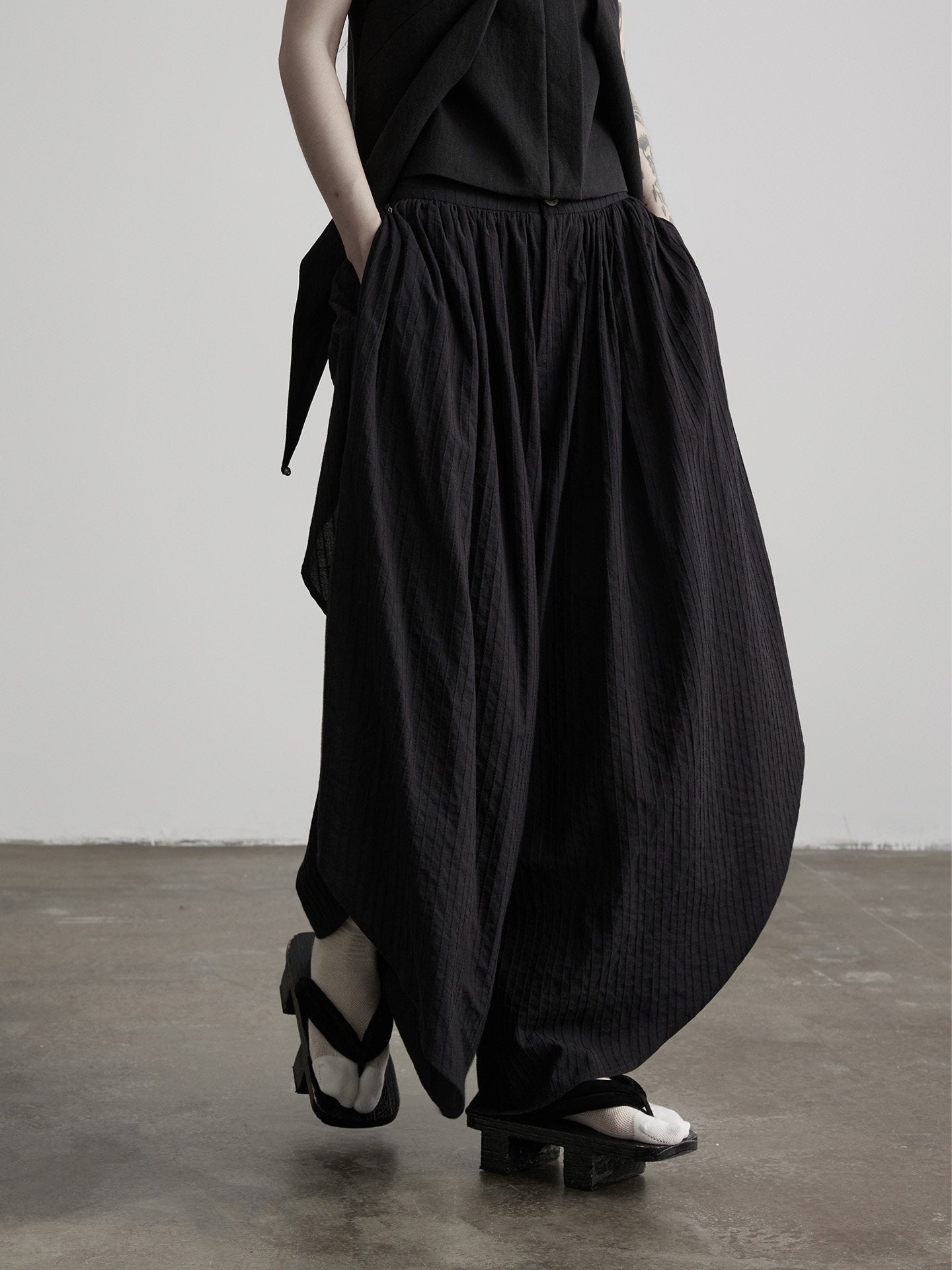 INDULGE_Black_Asymmetric_Oversized_High_Waist_Pockets_Women&