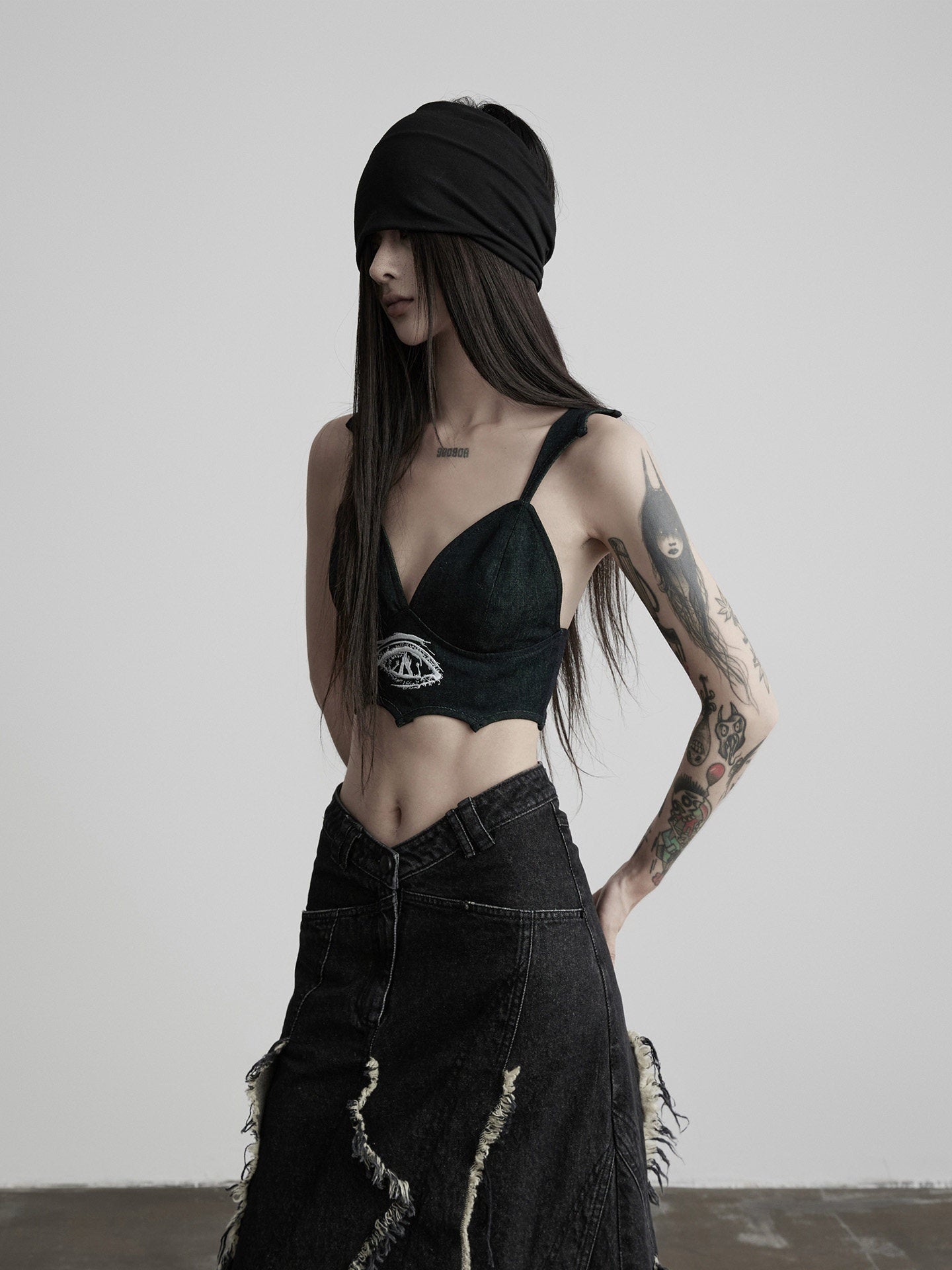 INDULGE_Black_Devil_Wing_Embroidered_V-neck_Women&