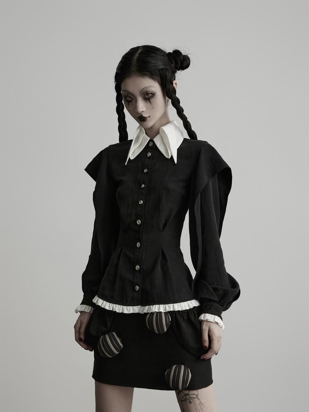 INDULGE Black White Ruffled Pointed Collar Tailored Women&