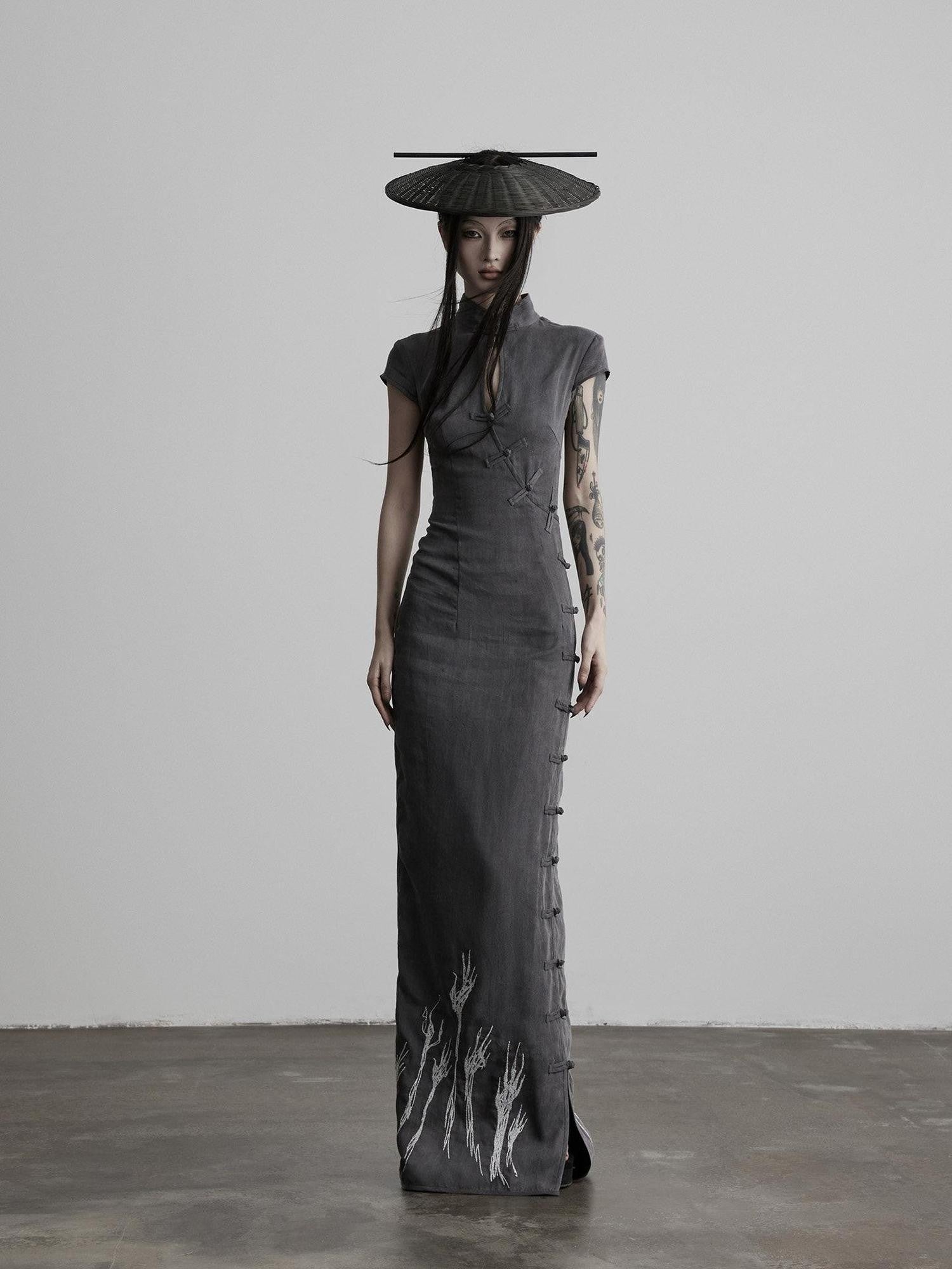 INDULGE Dark Embroidered Stand Collar Cutout Waist Women&