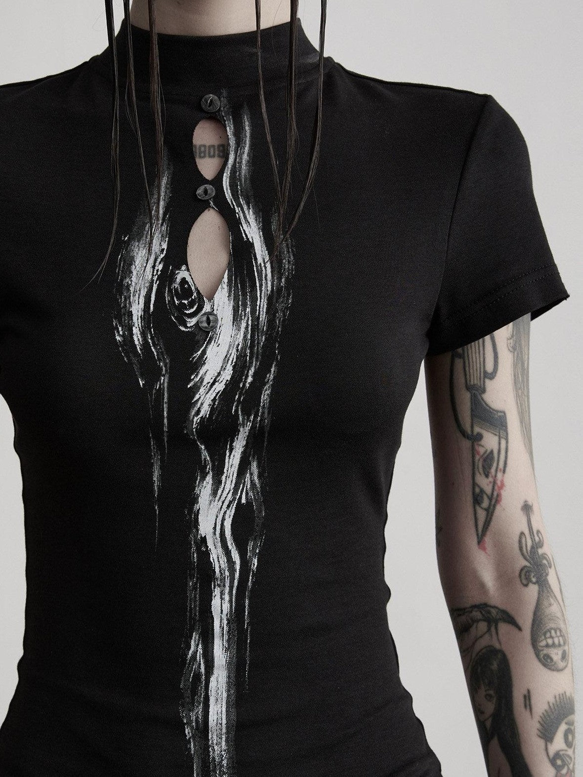 INDULGE Eye Cutout Digital Print Mock Neck Women&